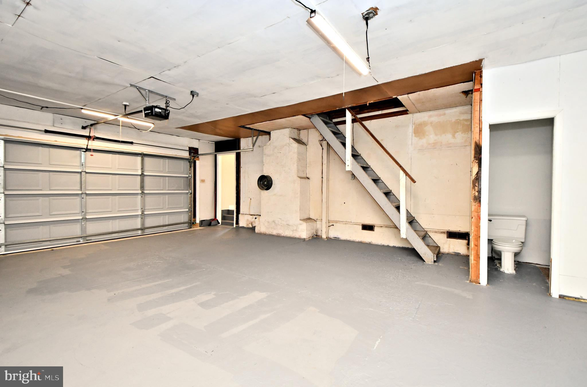 1120 Horsham Rd