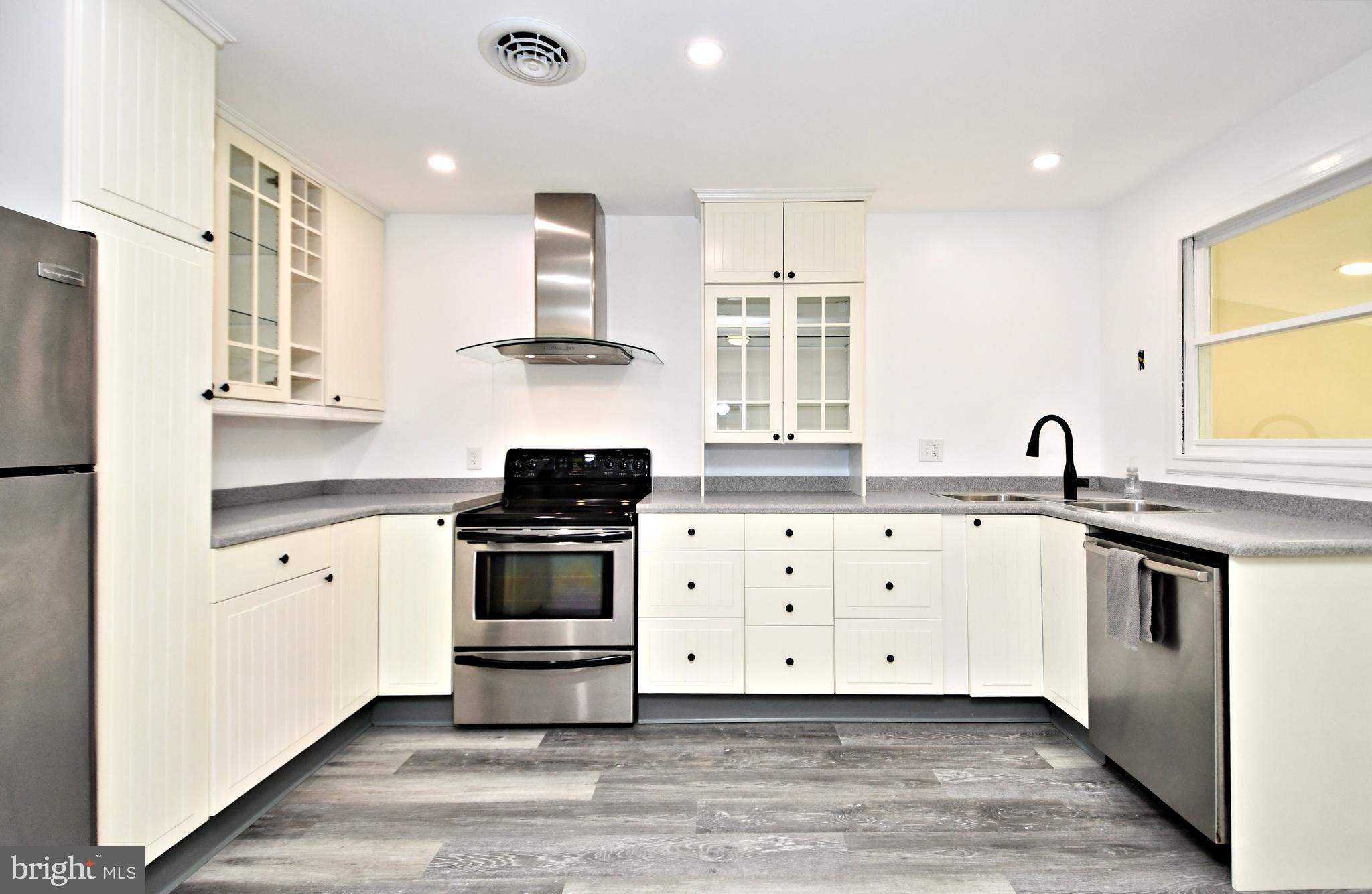 1120 Horsham Rd