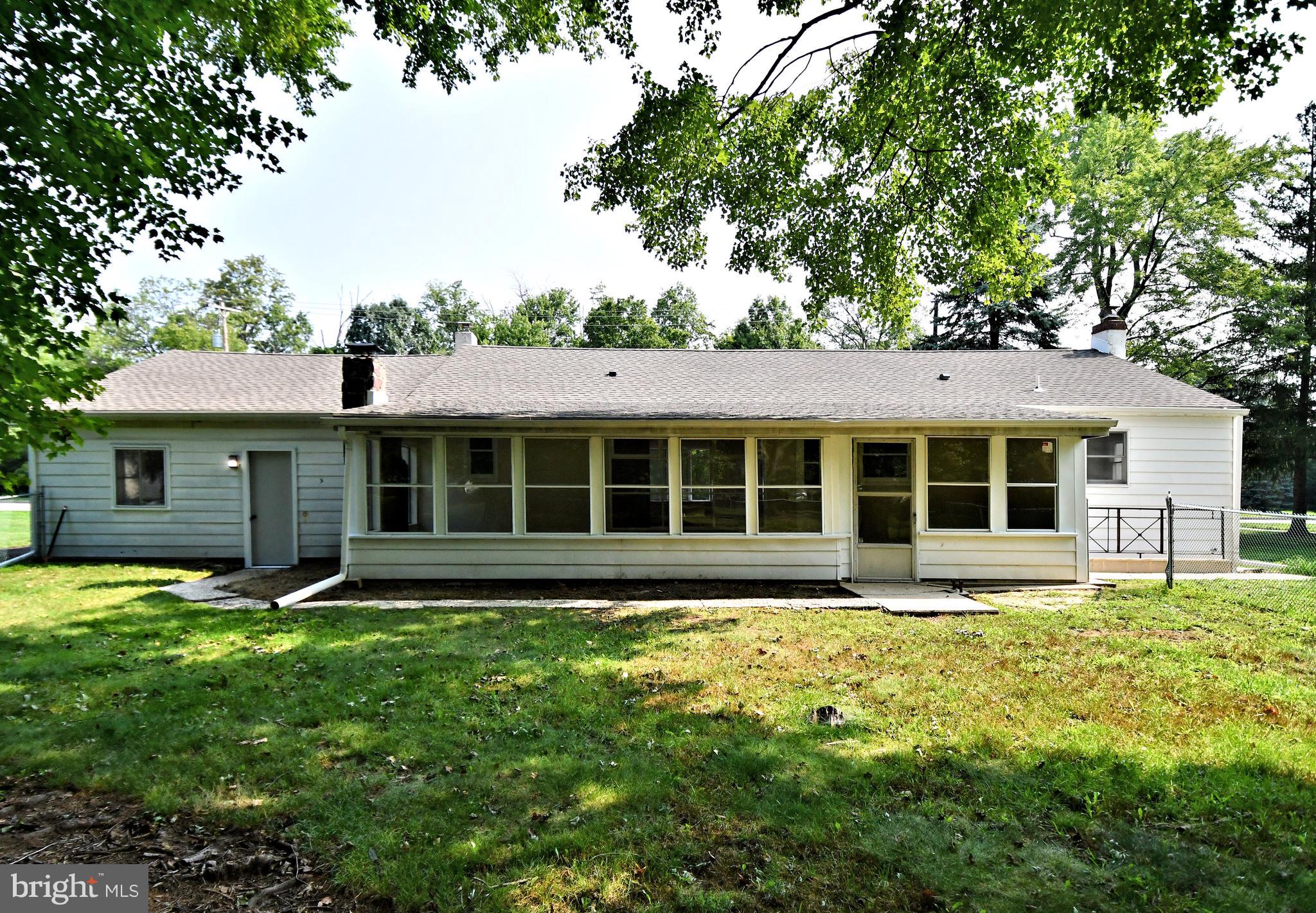1120 Horsham Rd