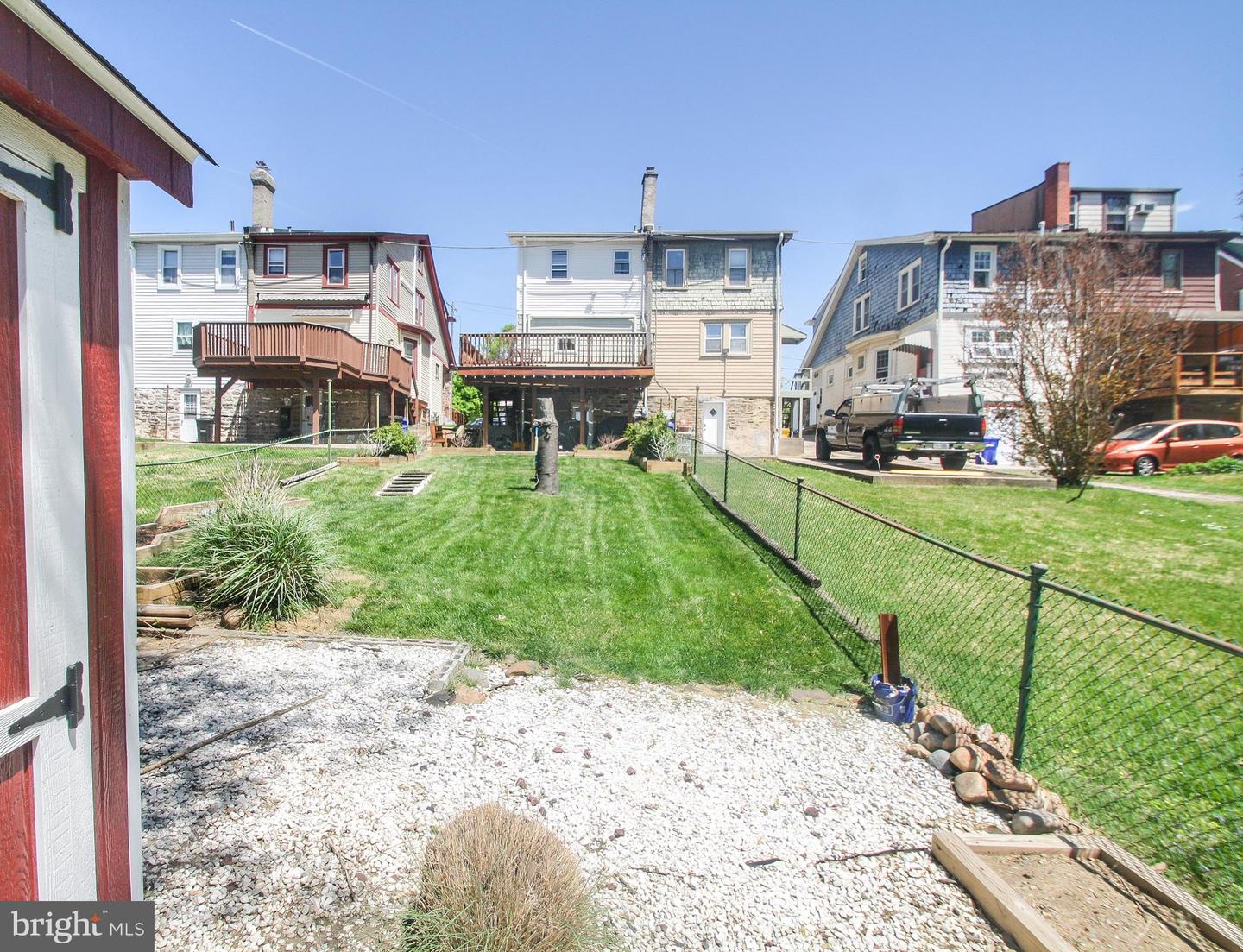 320 Myrtle Ave