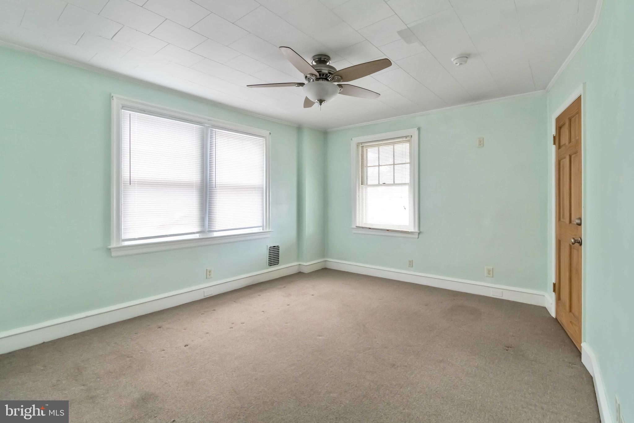 923 TOWNSHIP LINE ROAD