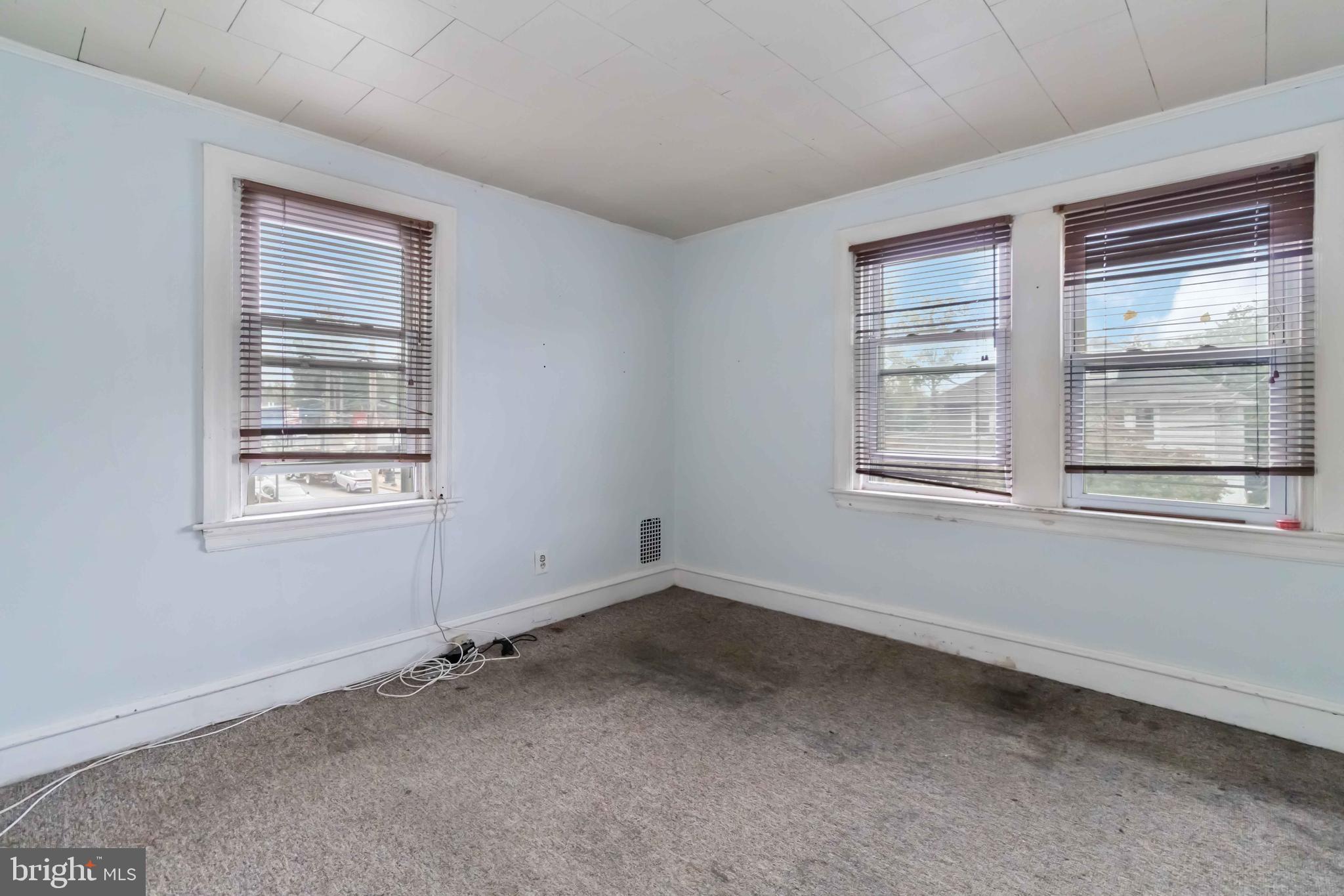 923 TOWNSHIP LINE ROAD