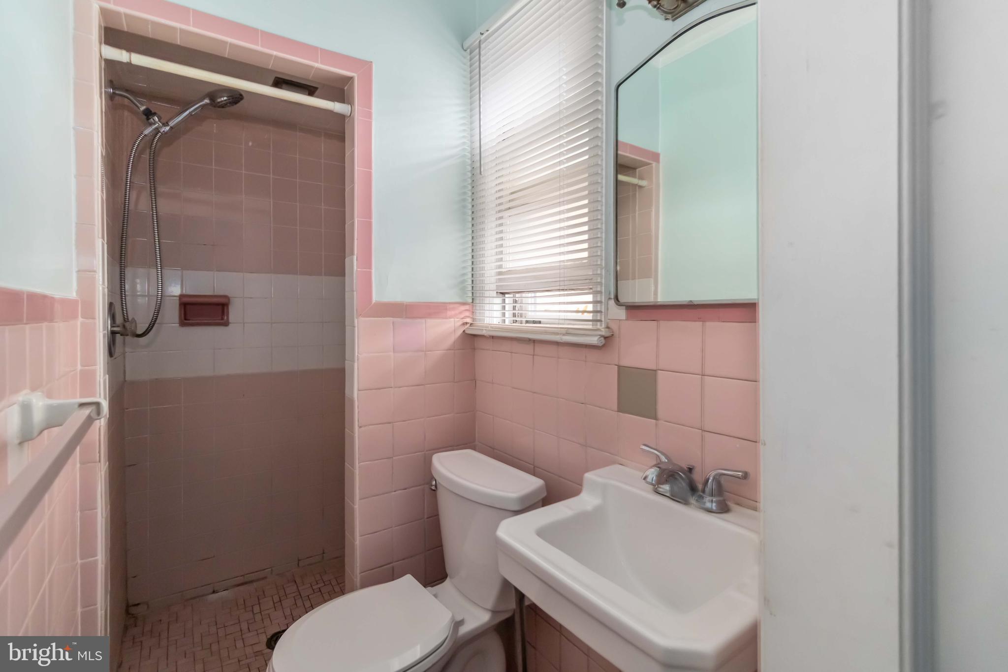 923 TOWNSHIP LINE ROAD