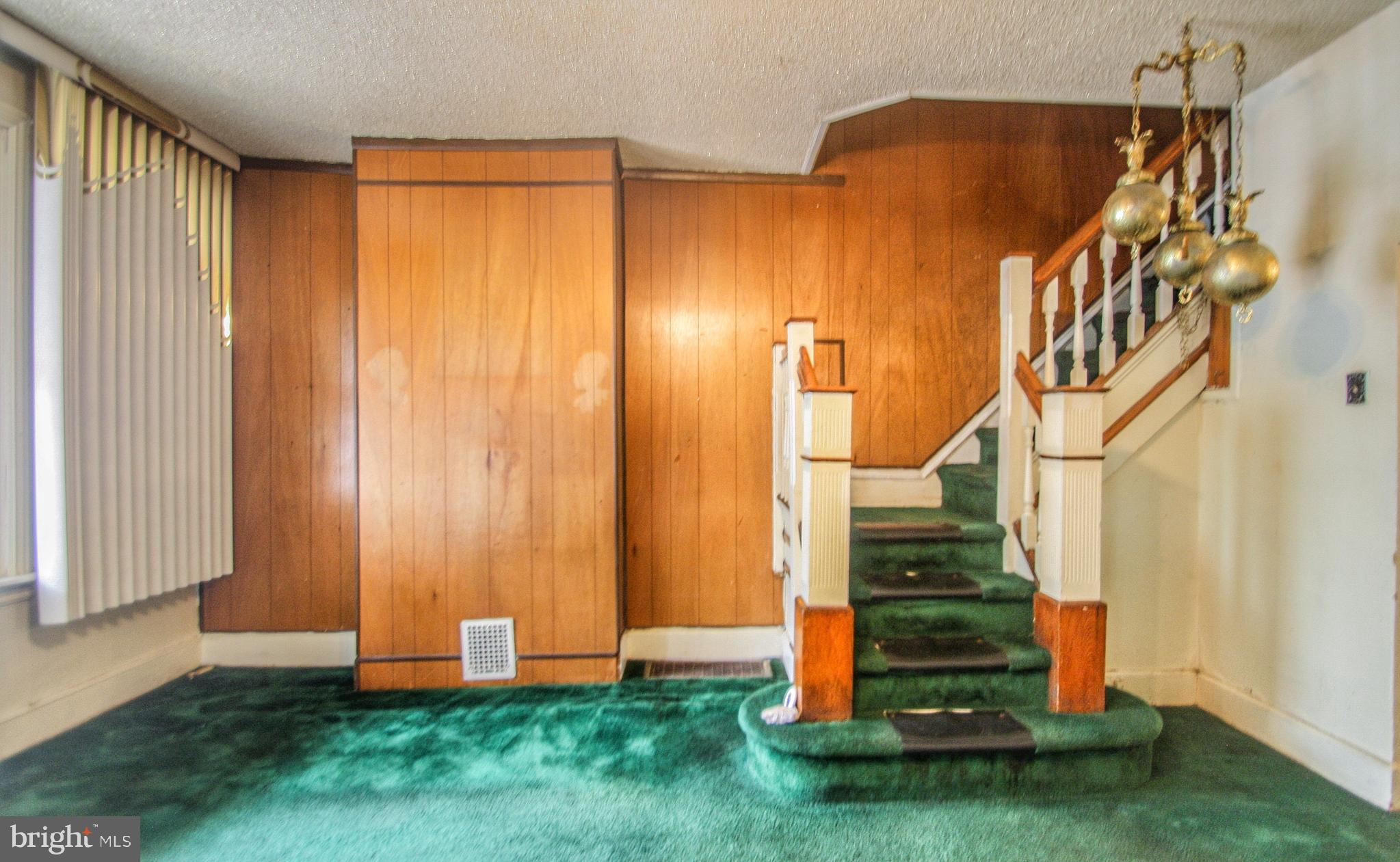 114 S Cecil STREET