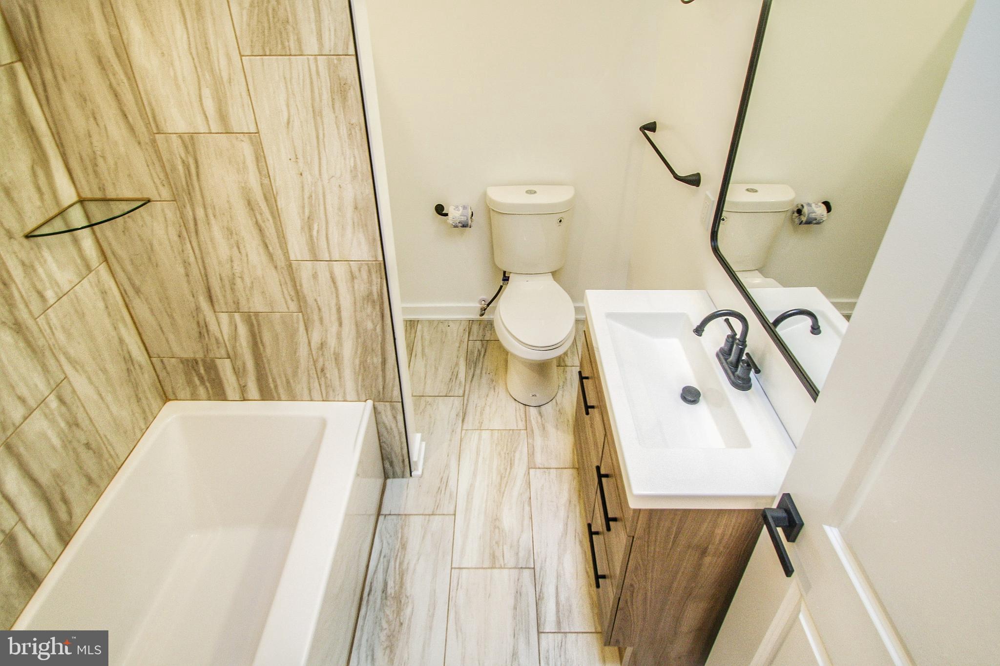 6025 N MARVINE STREET