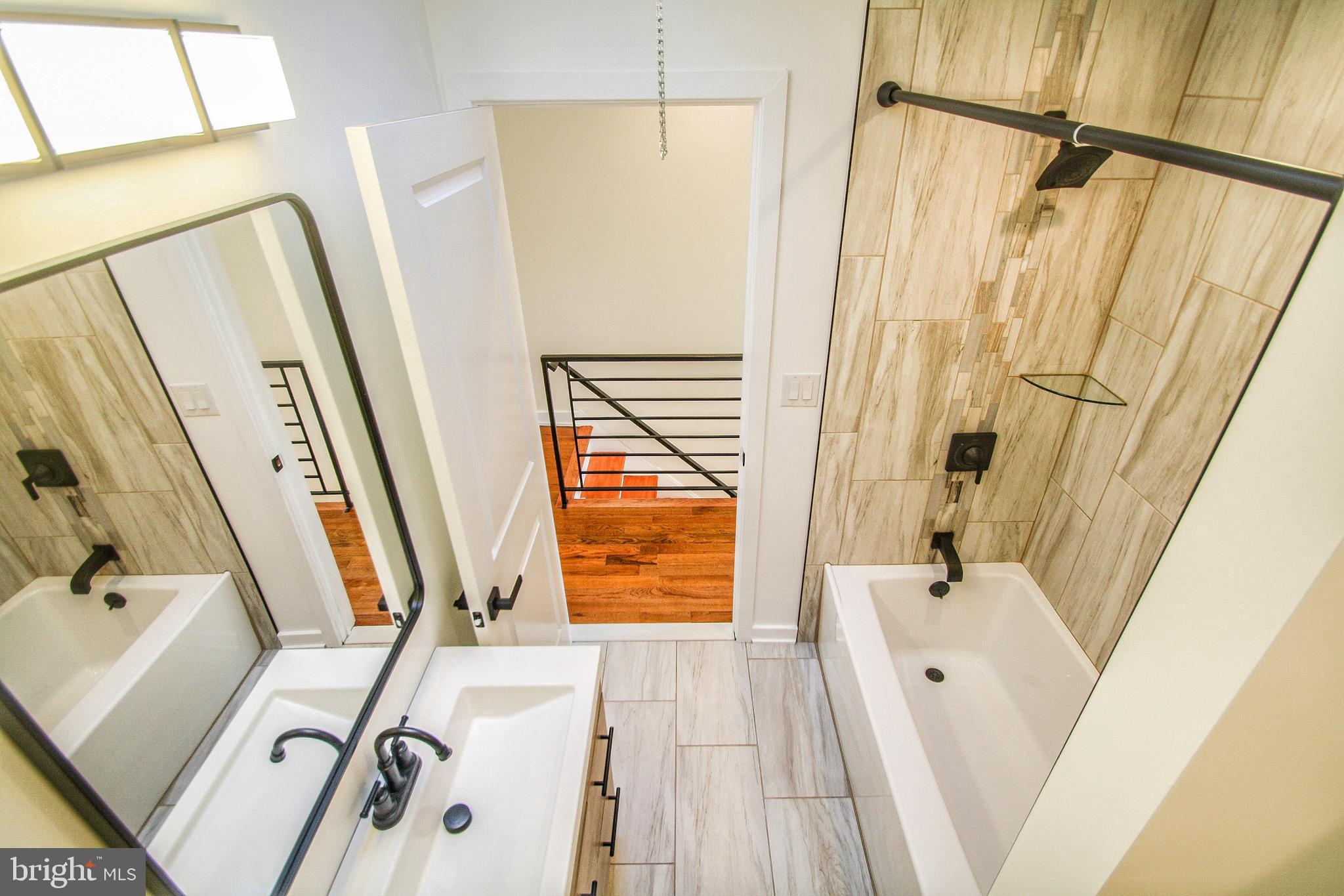 6025 N MARVINE STREET