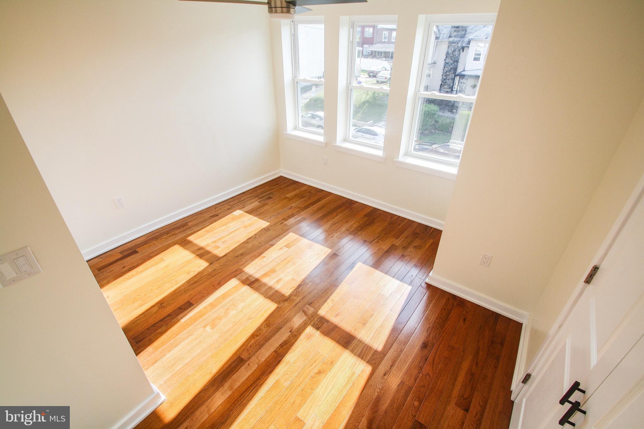 6025 N MARVINE STREET