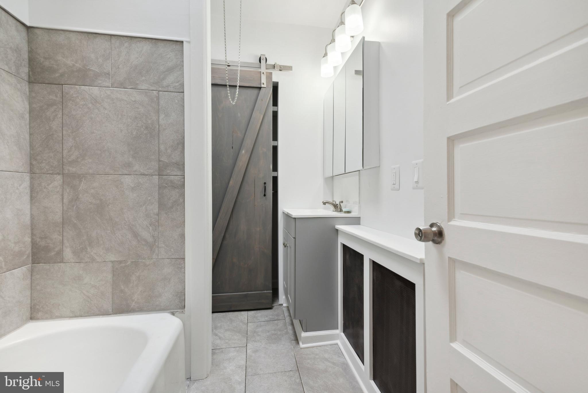 5631 Ridgewood STREET