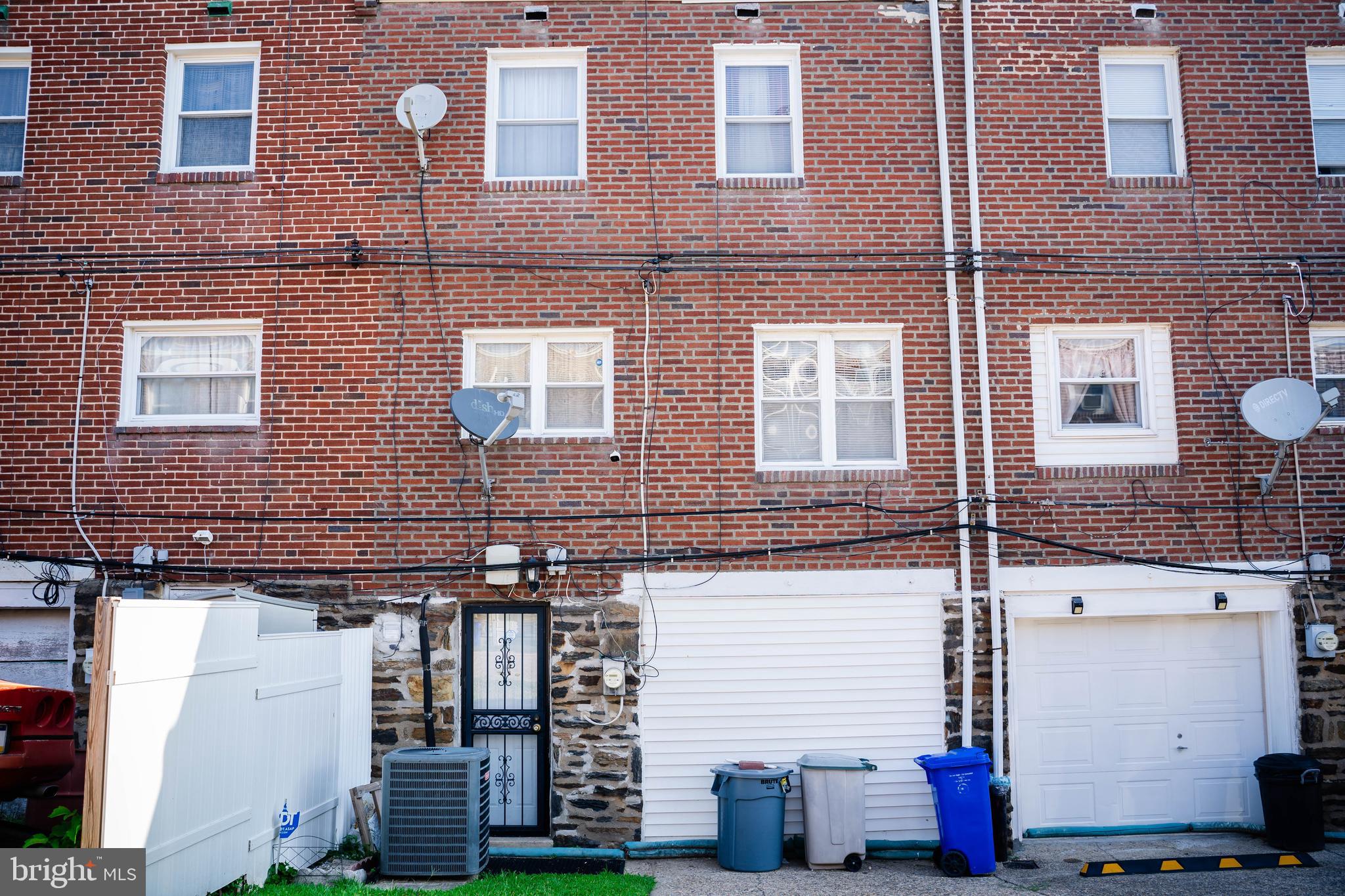 8414 FAYETTE STREET