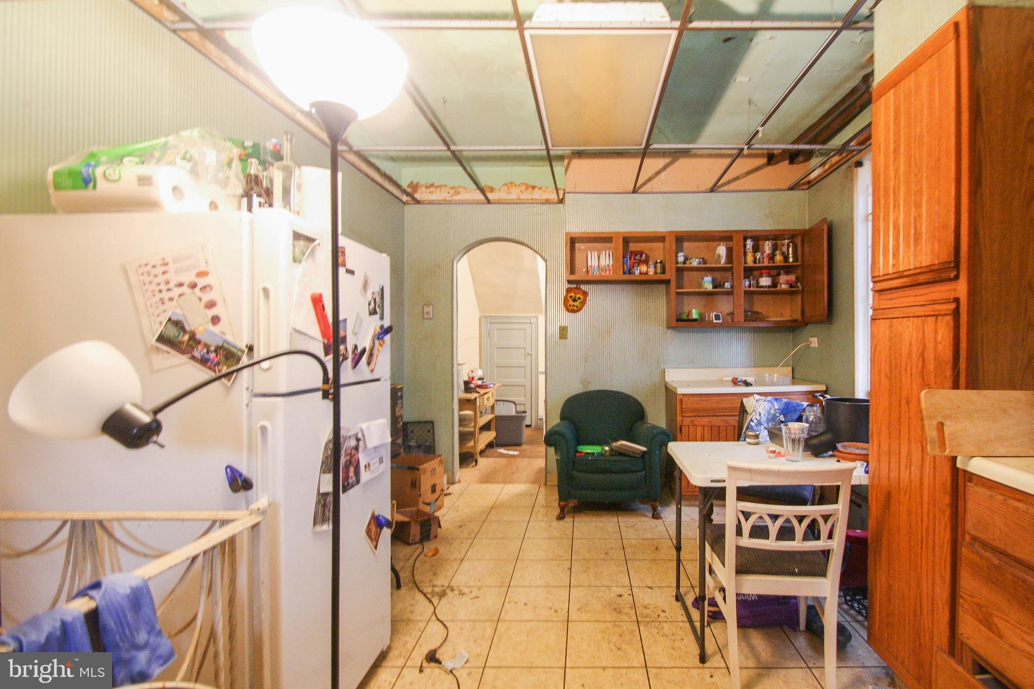 5745 Larchwood AVENUE