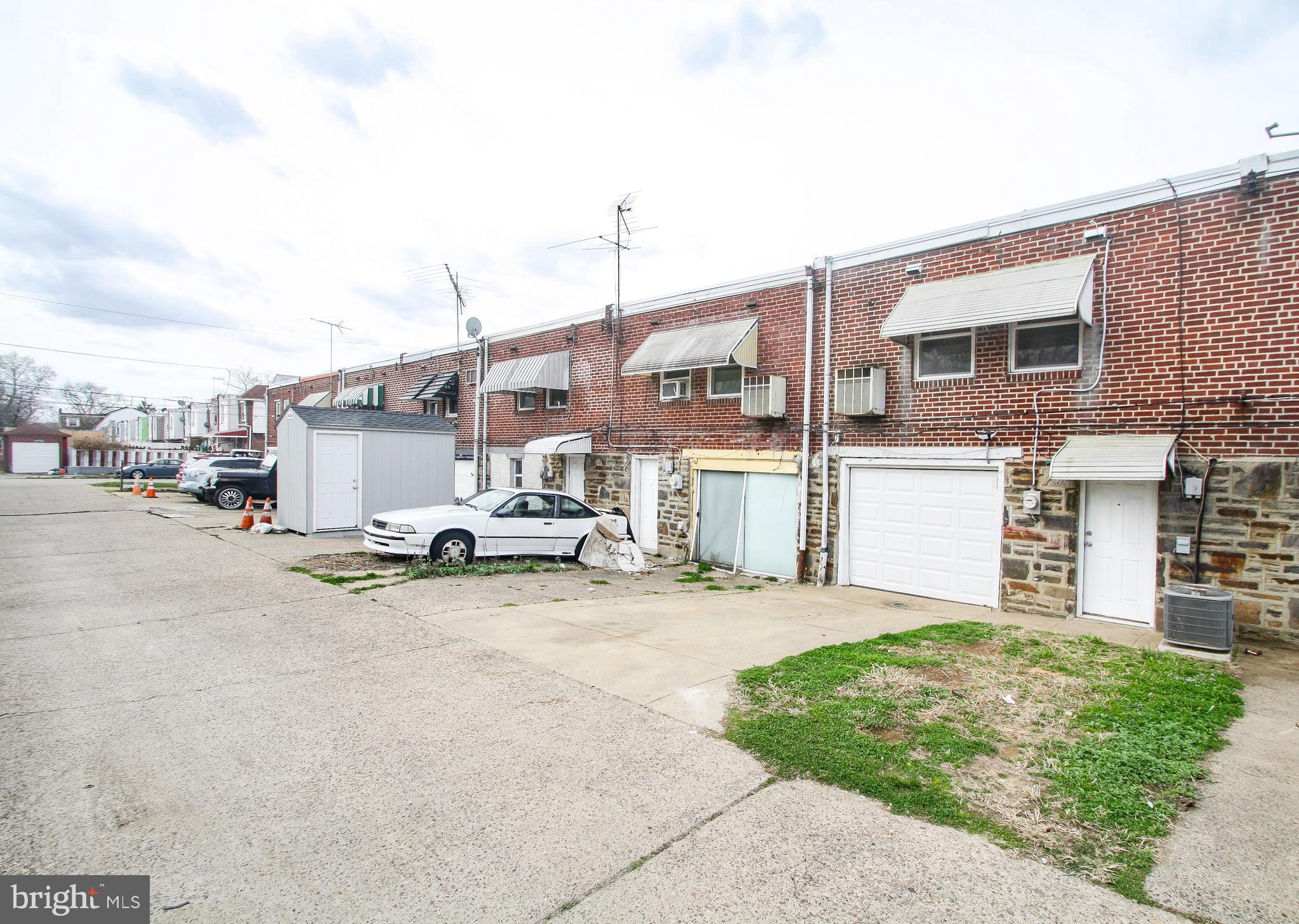5913 Penn St