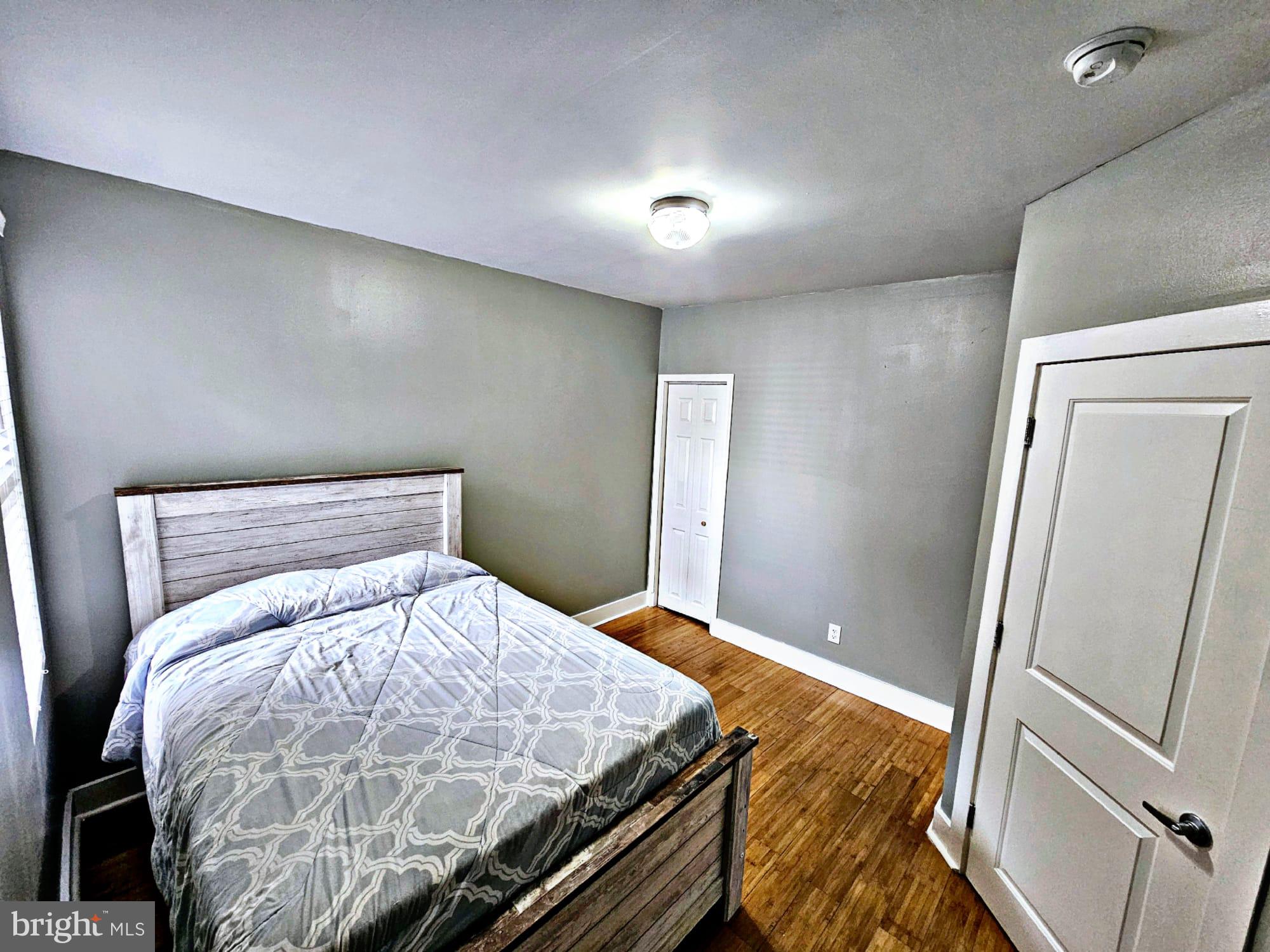 5381 W Montgomery Ave