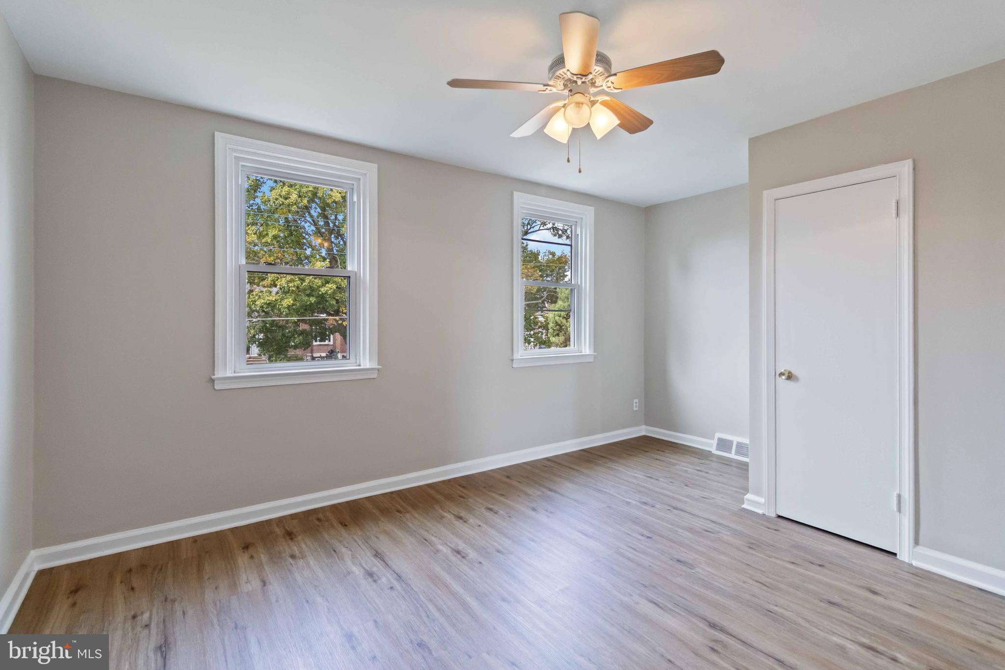 1122 E Phil Ellena St