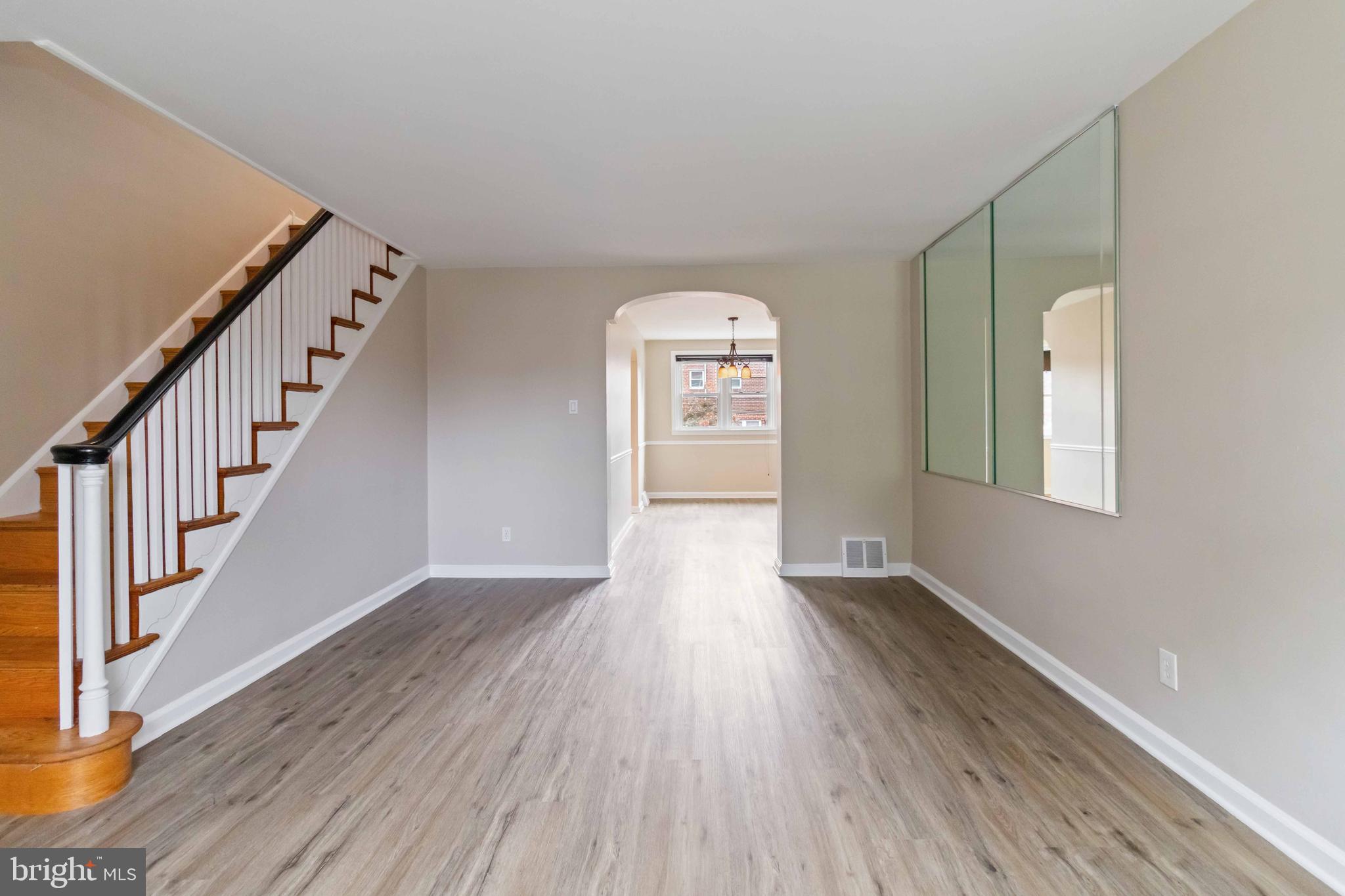 1122 E Phil Ellena St