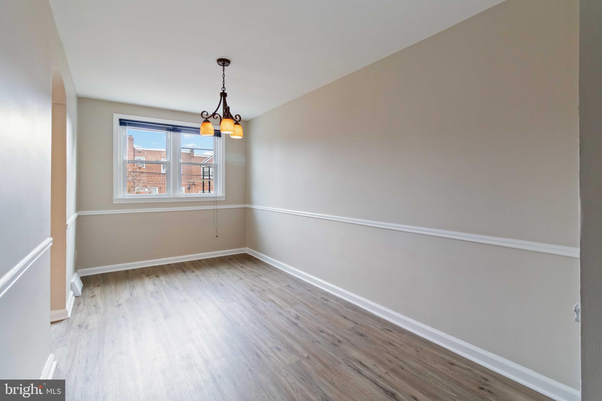 1122 E Phil Ellena St