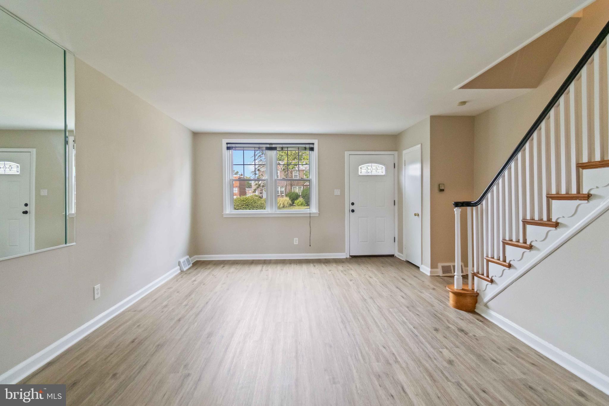 1122 E Phil Ellena St