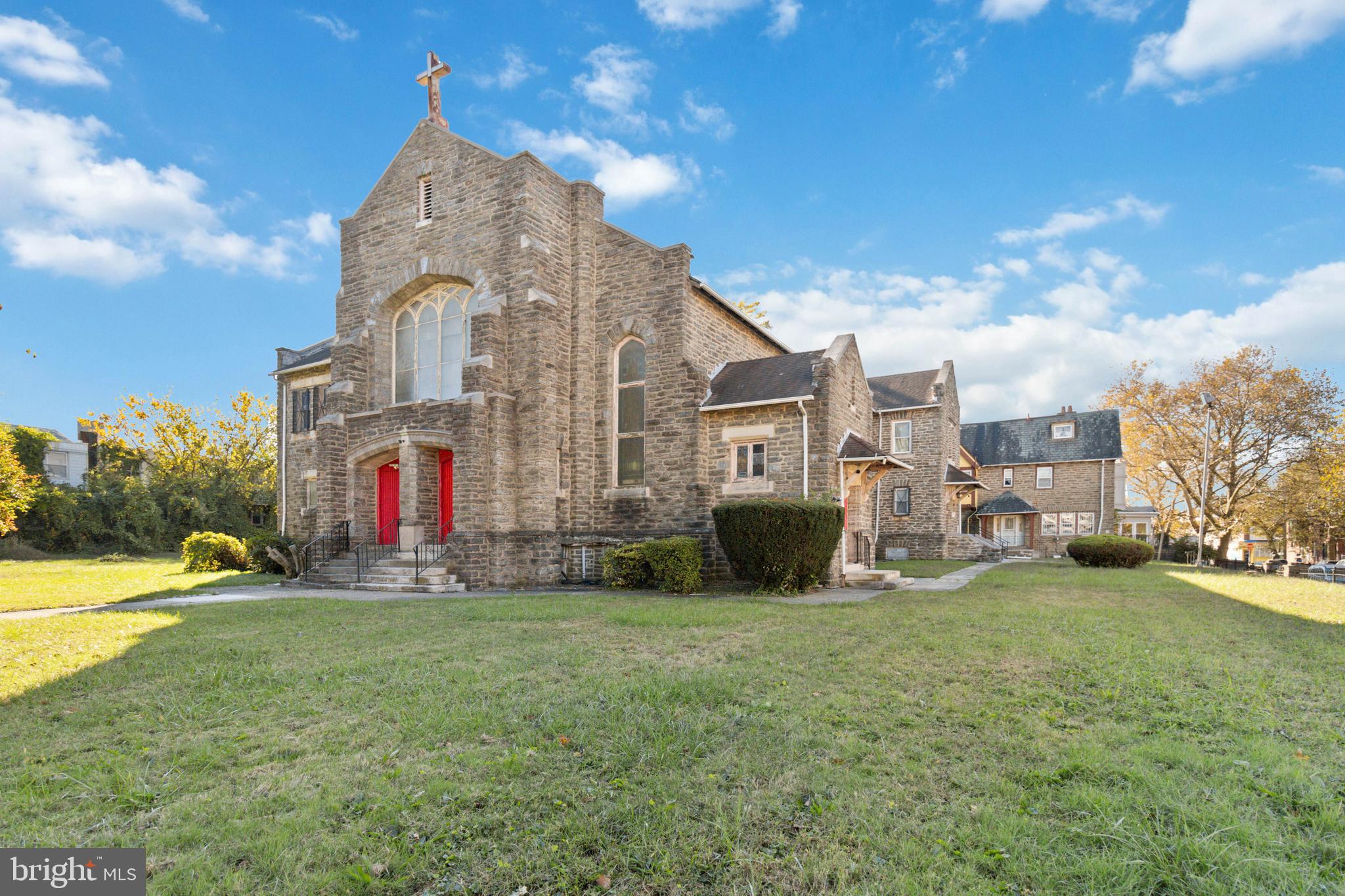 1970 E CHELTEN AVENUE