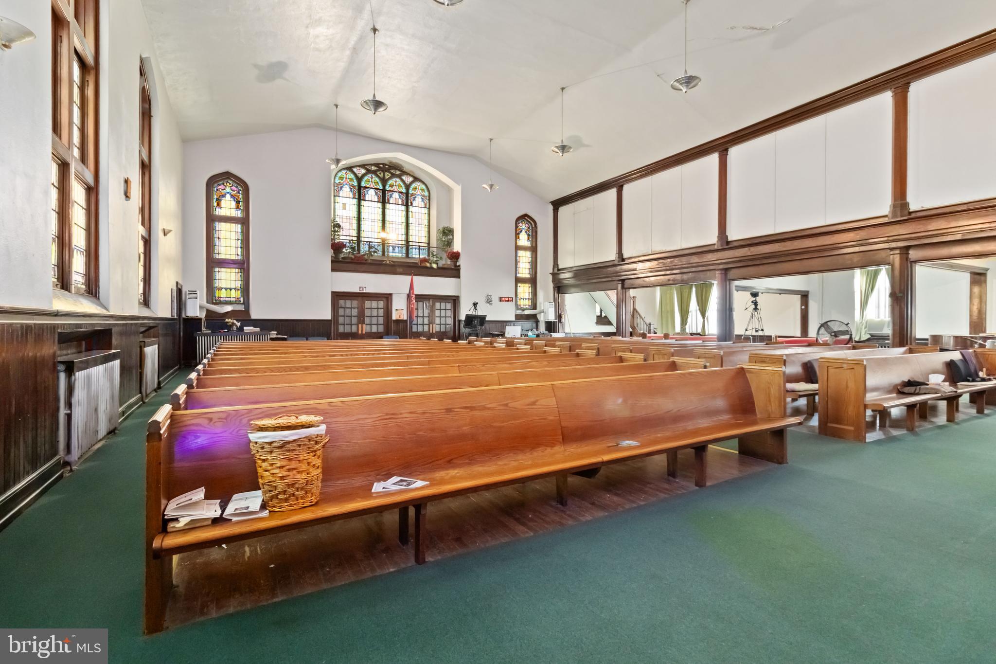 1970 E CHELTEN AVENUE