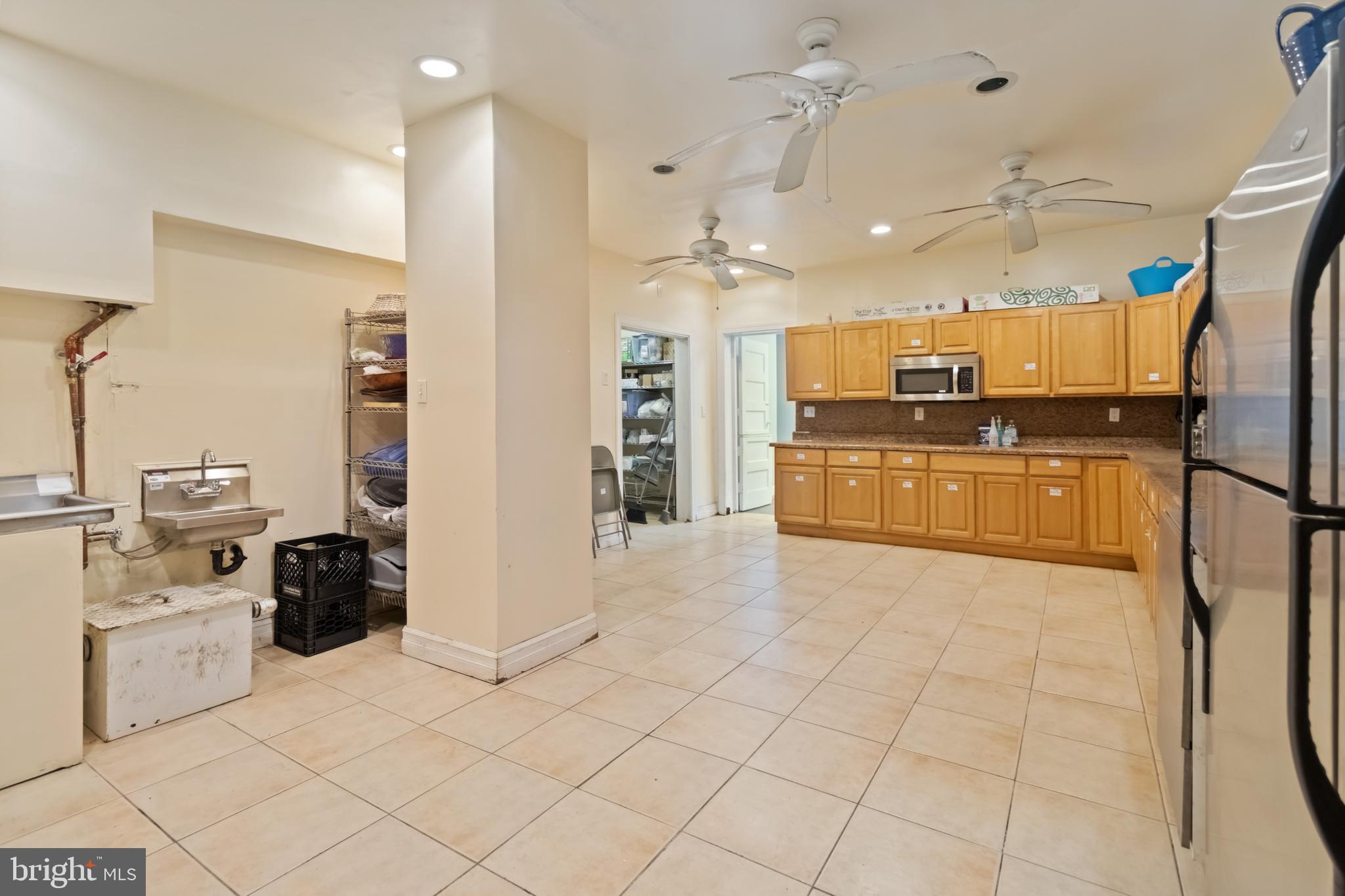 1970 E CHELTEN AVENUE