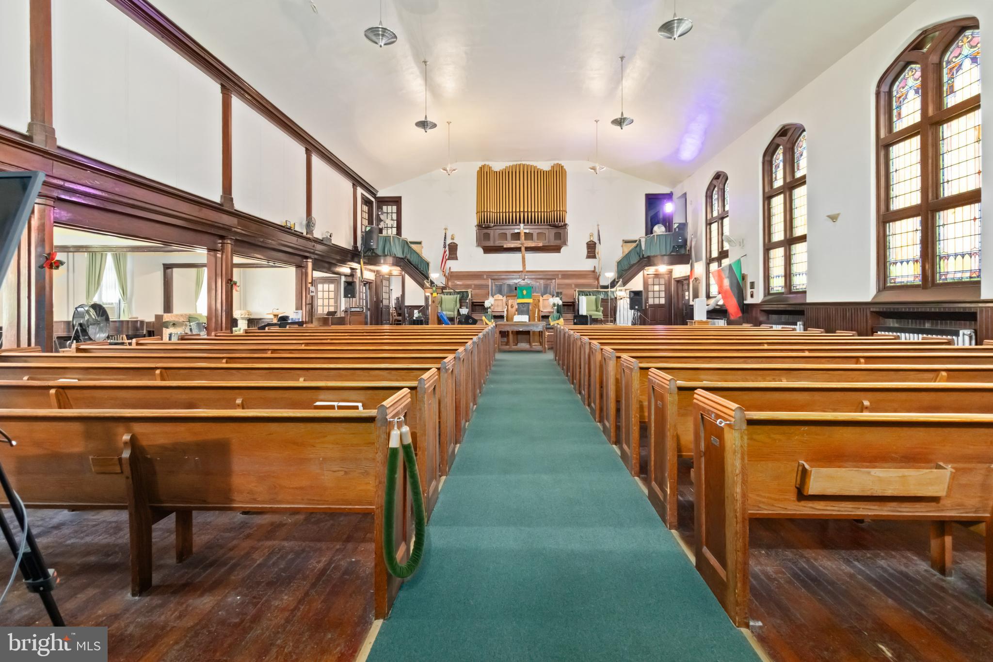 1970 E CHELTEN AVENUE