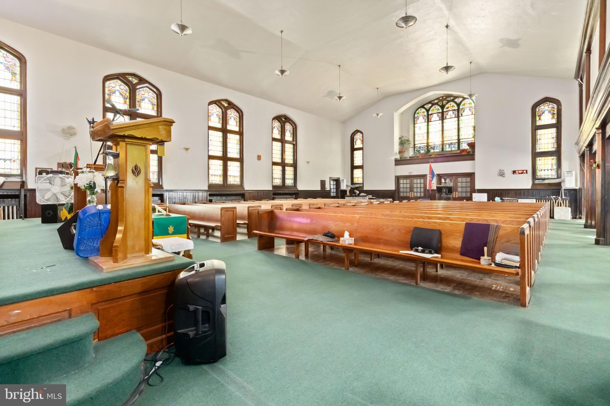 1970 E CHELTEN AVENUE