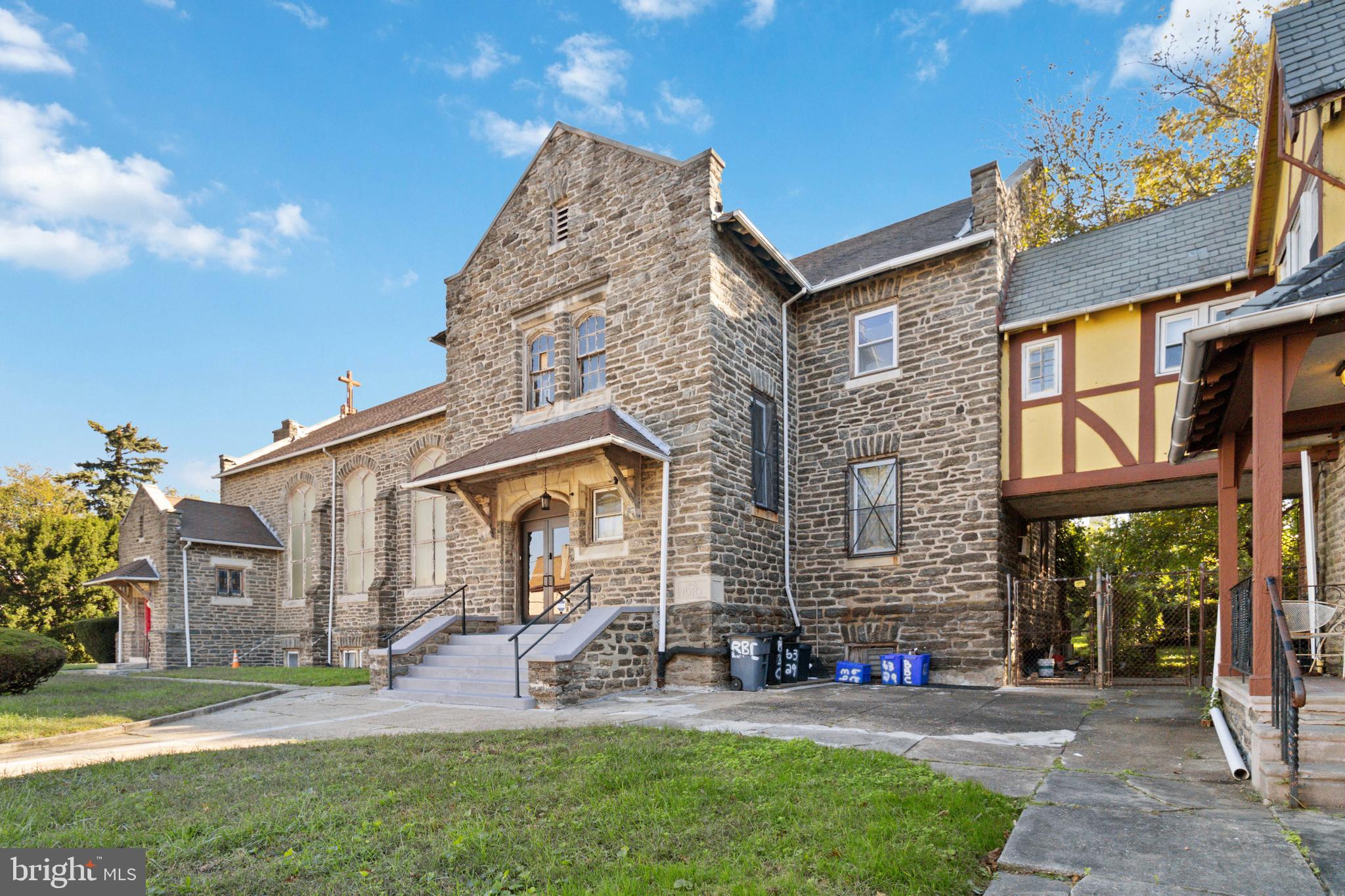 1970 E CHELTEN AVENUE