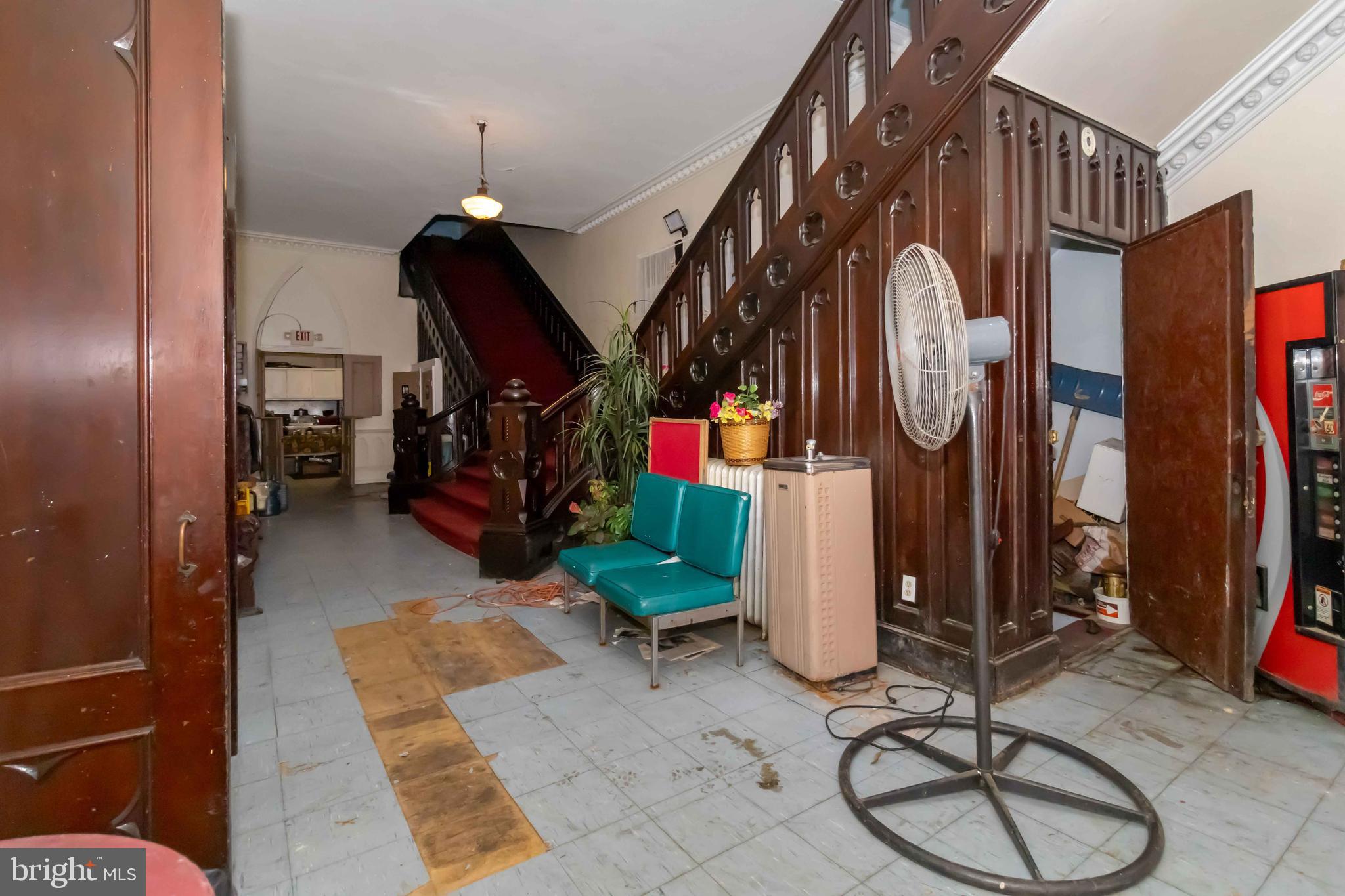 1409-17 W MASTER STREET