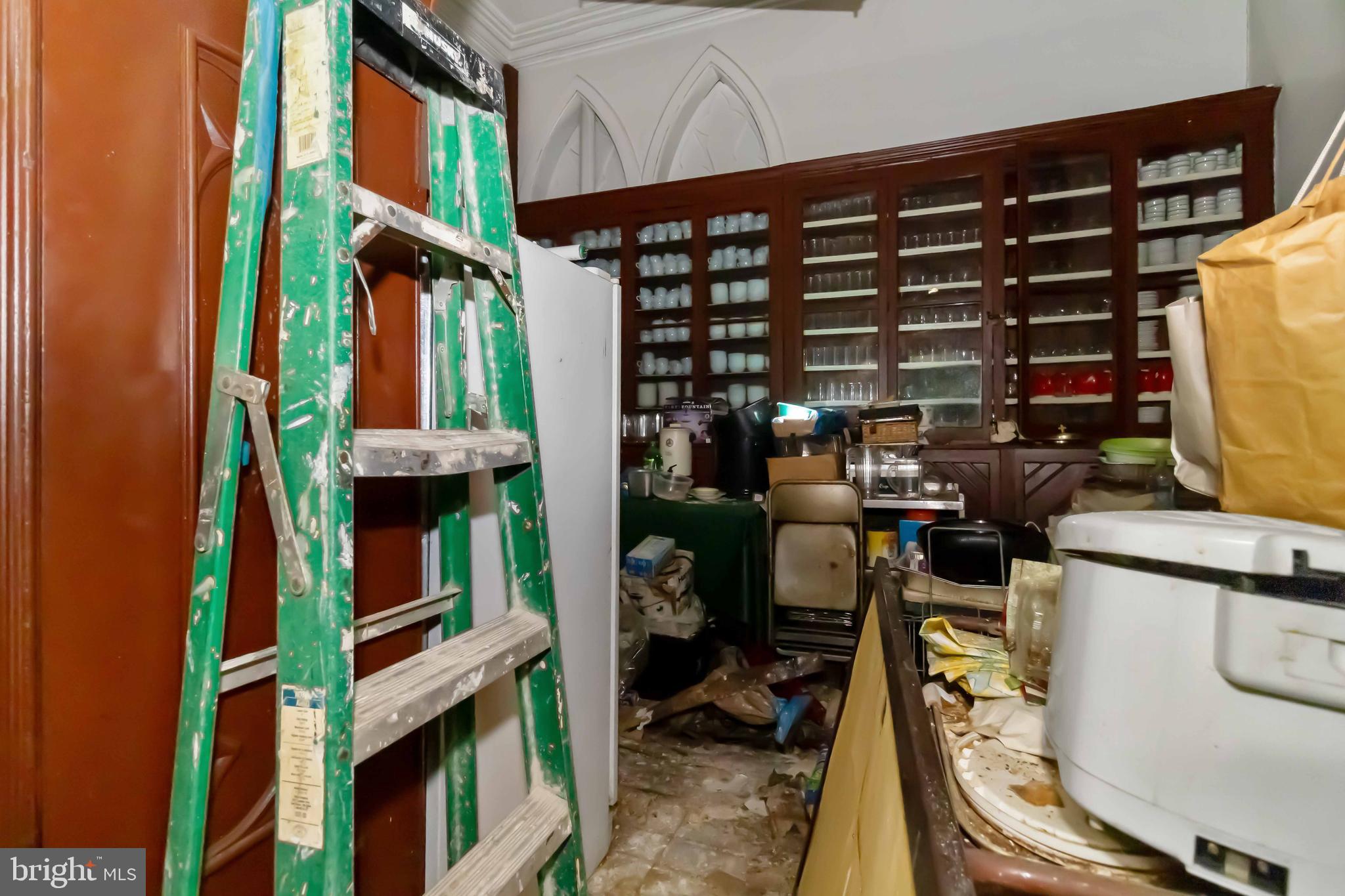 1409-17 W MASTER STREET