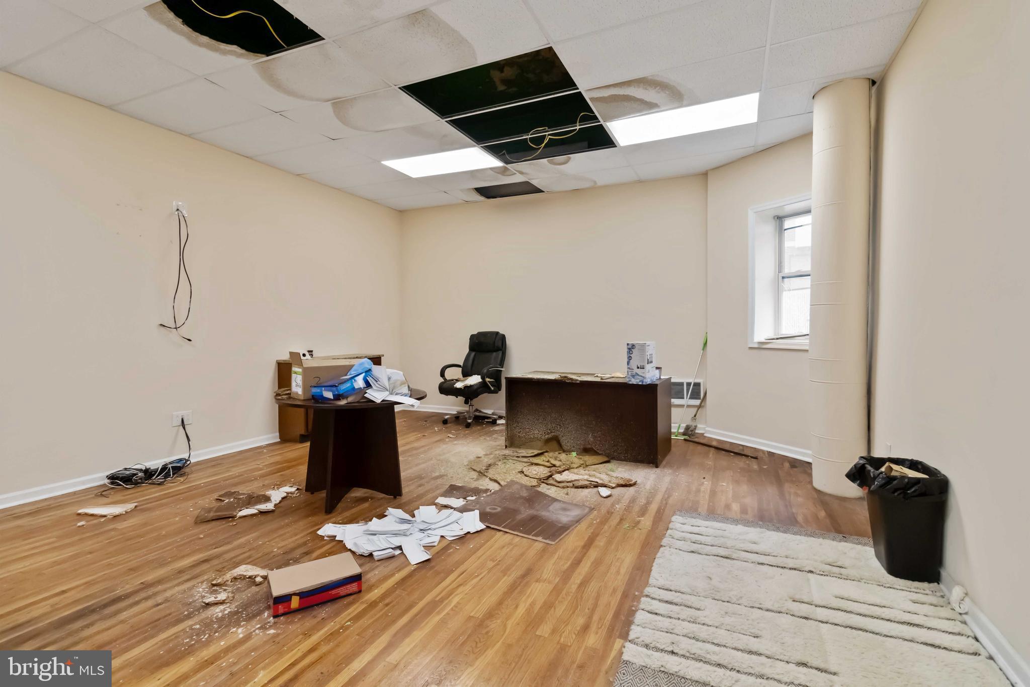 1409-17 W MASTER STREET