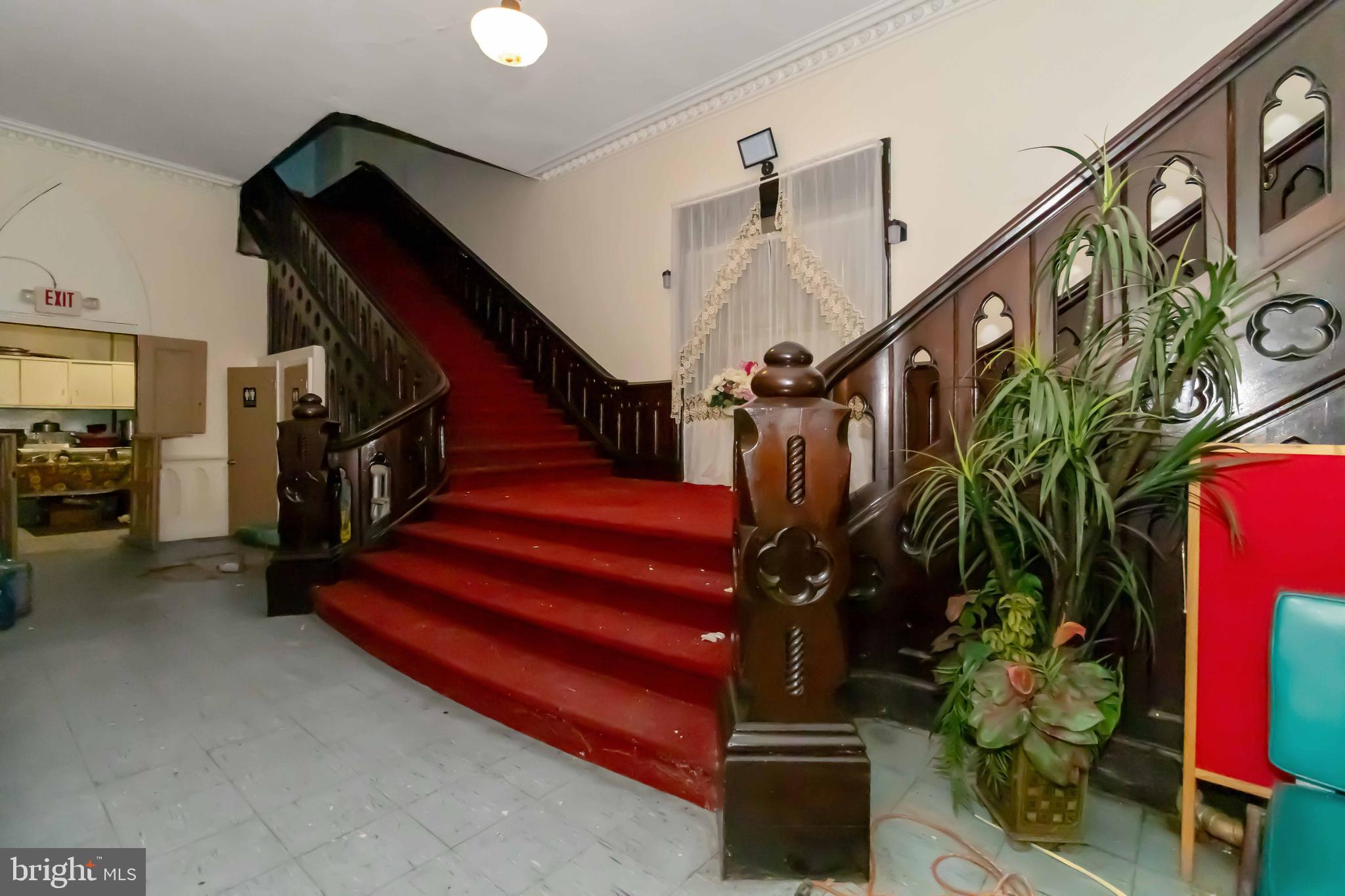 1409-17 W MASTER STREET