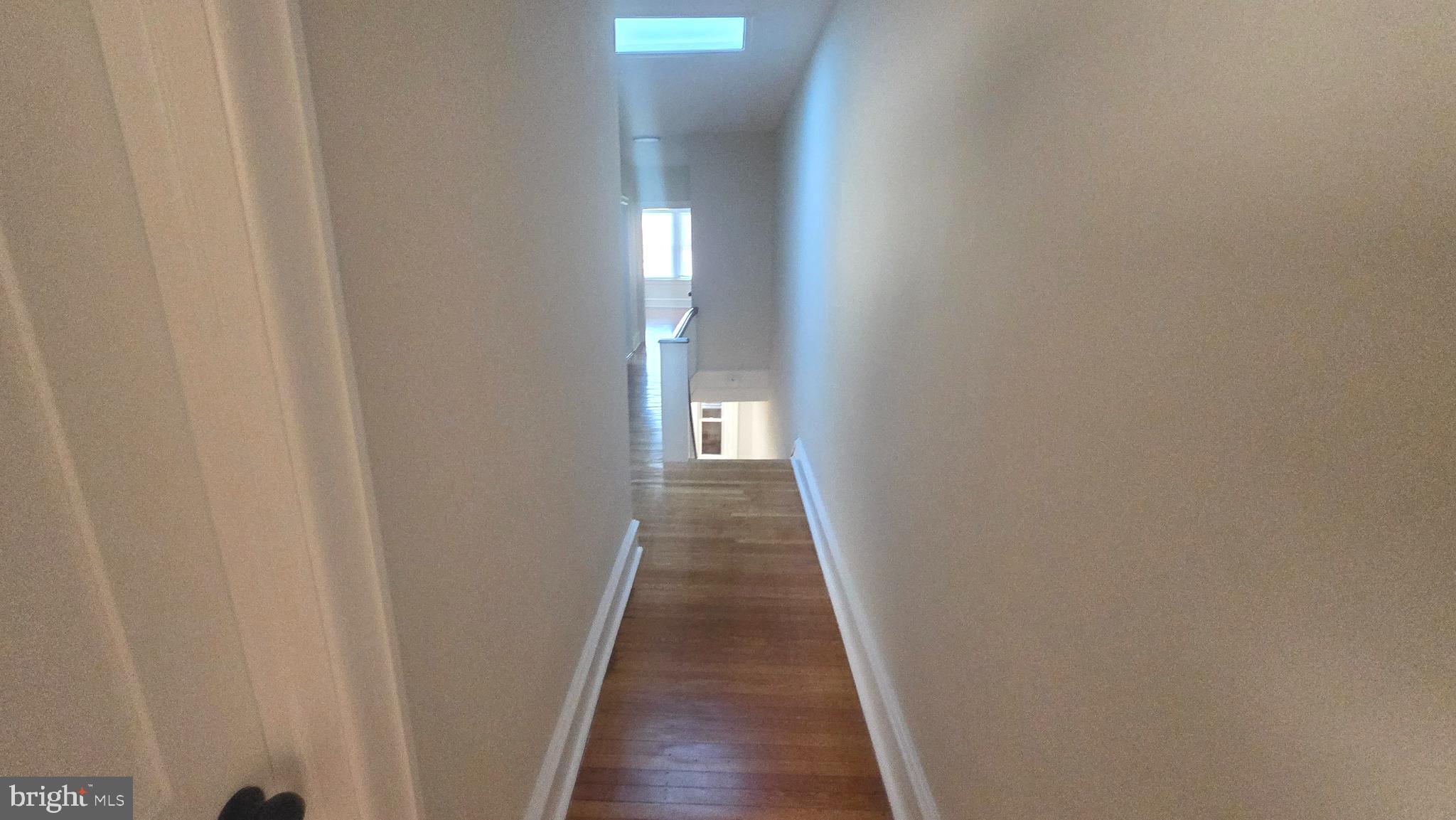 6018 W COLUMBIA AVENUE