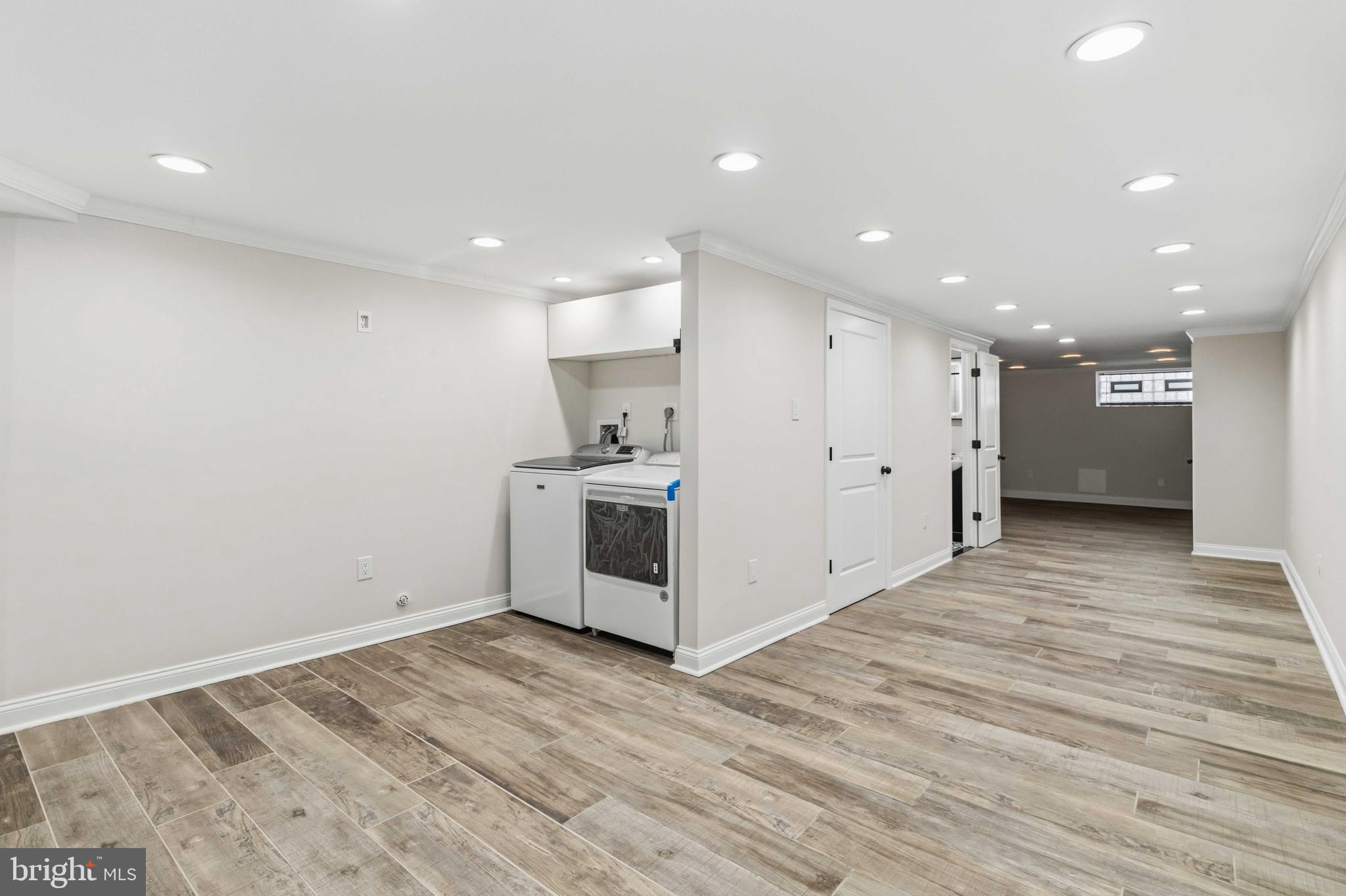 6018 W COLUMBIA AVENUE