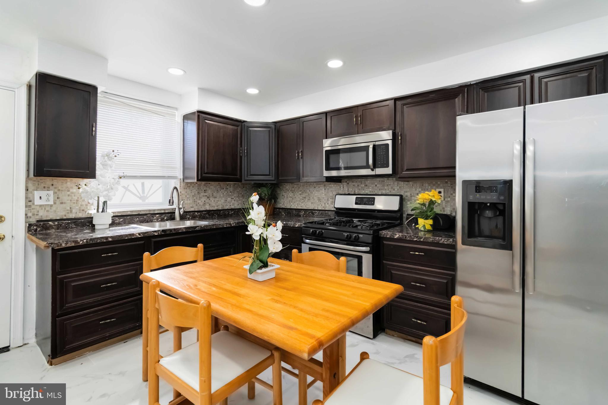 1202 MOUNT VERNON STREET