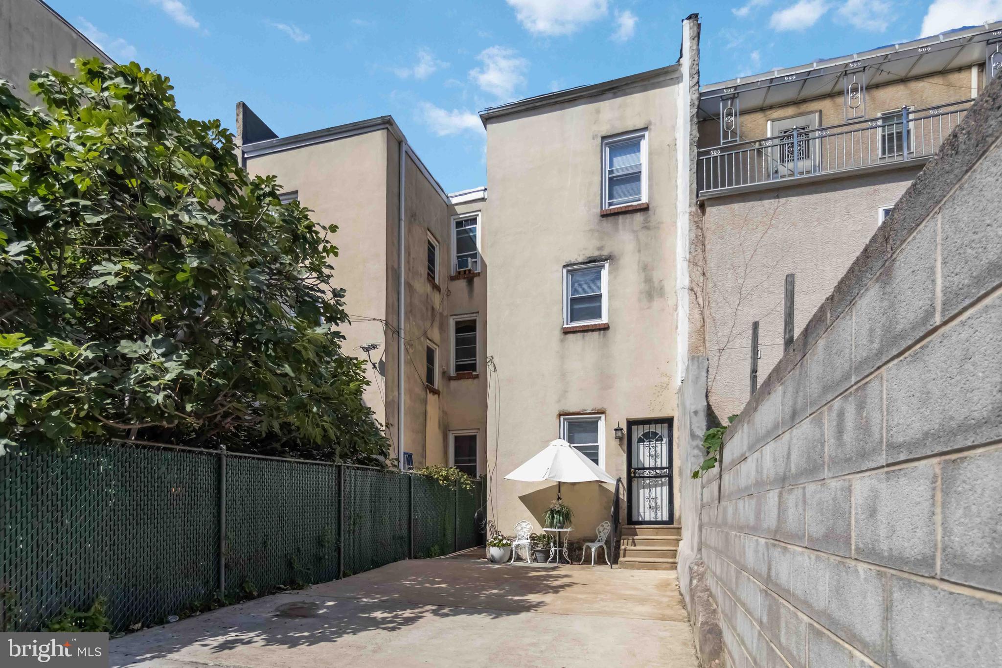 1202 MOUNT VERNON STREET