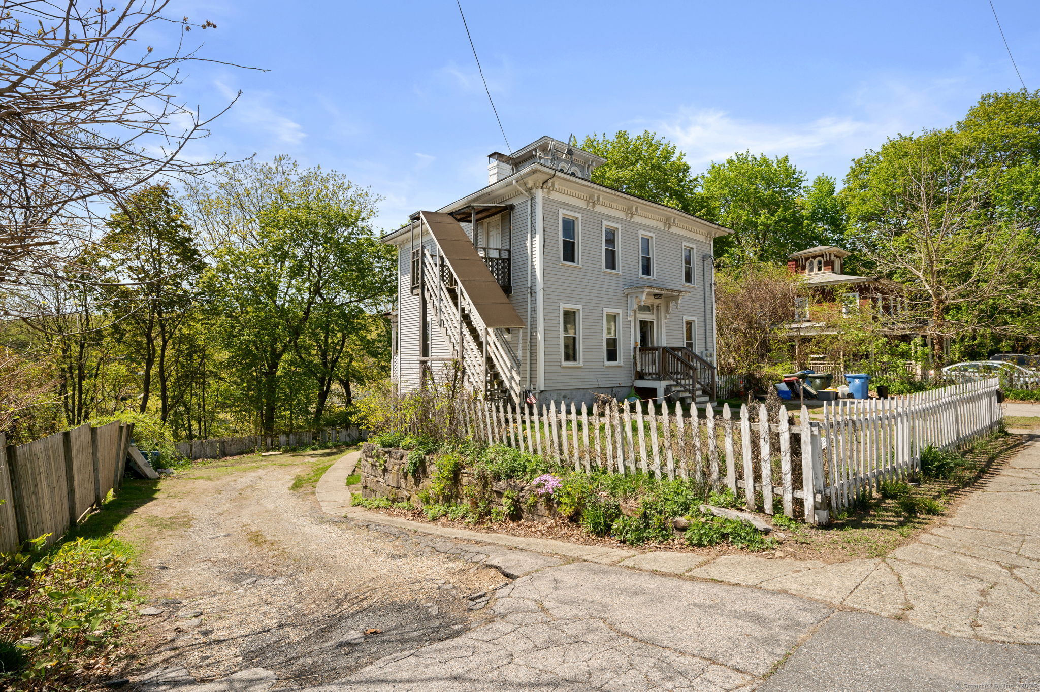 103 River Avenue