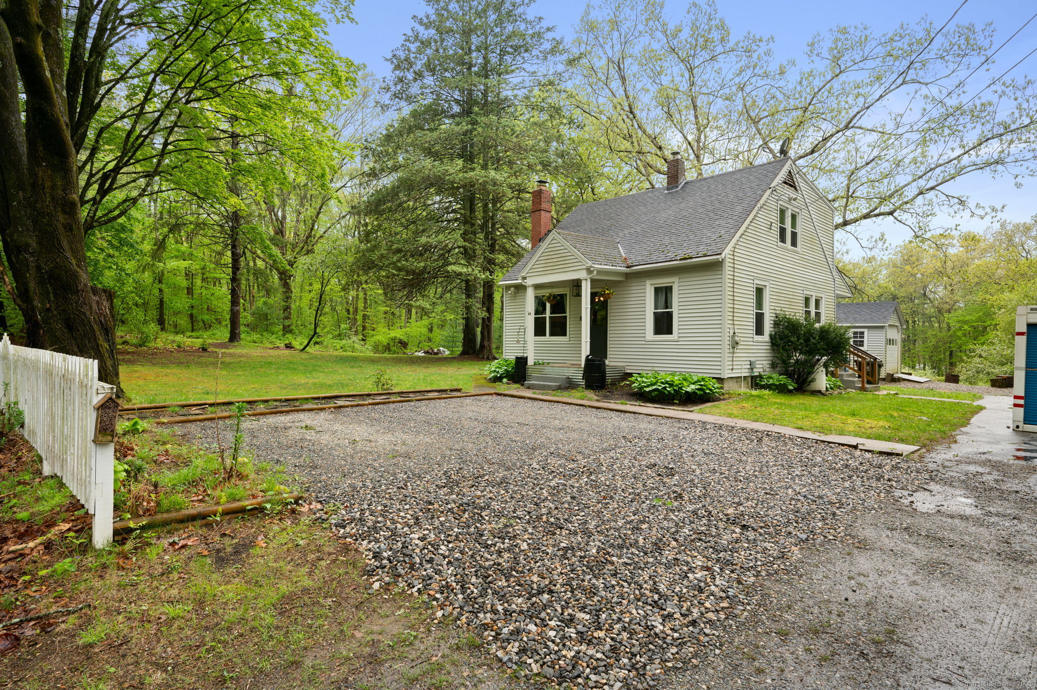 49 North Wawecus Hill Road