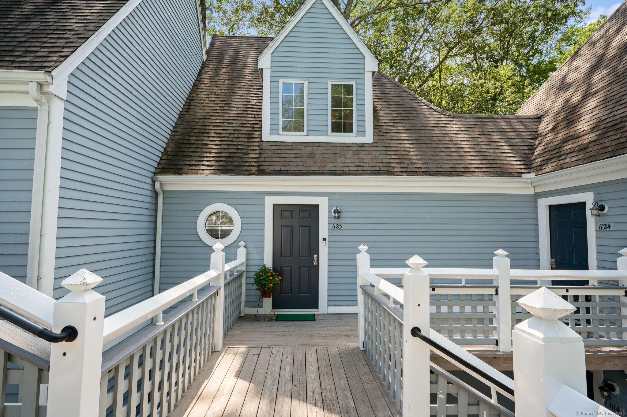1123 Old Pond Lane Unit: 1123