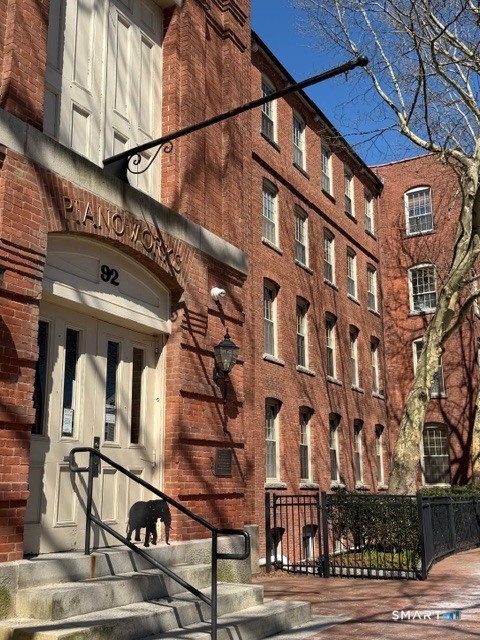 92 Main Street Unit: 202