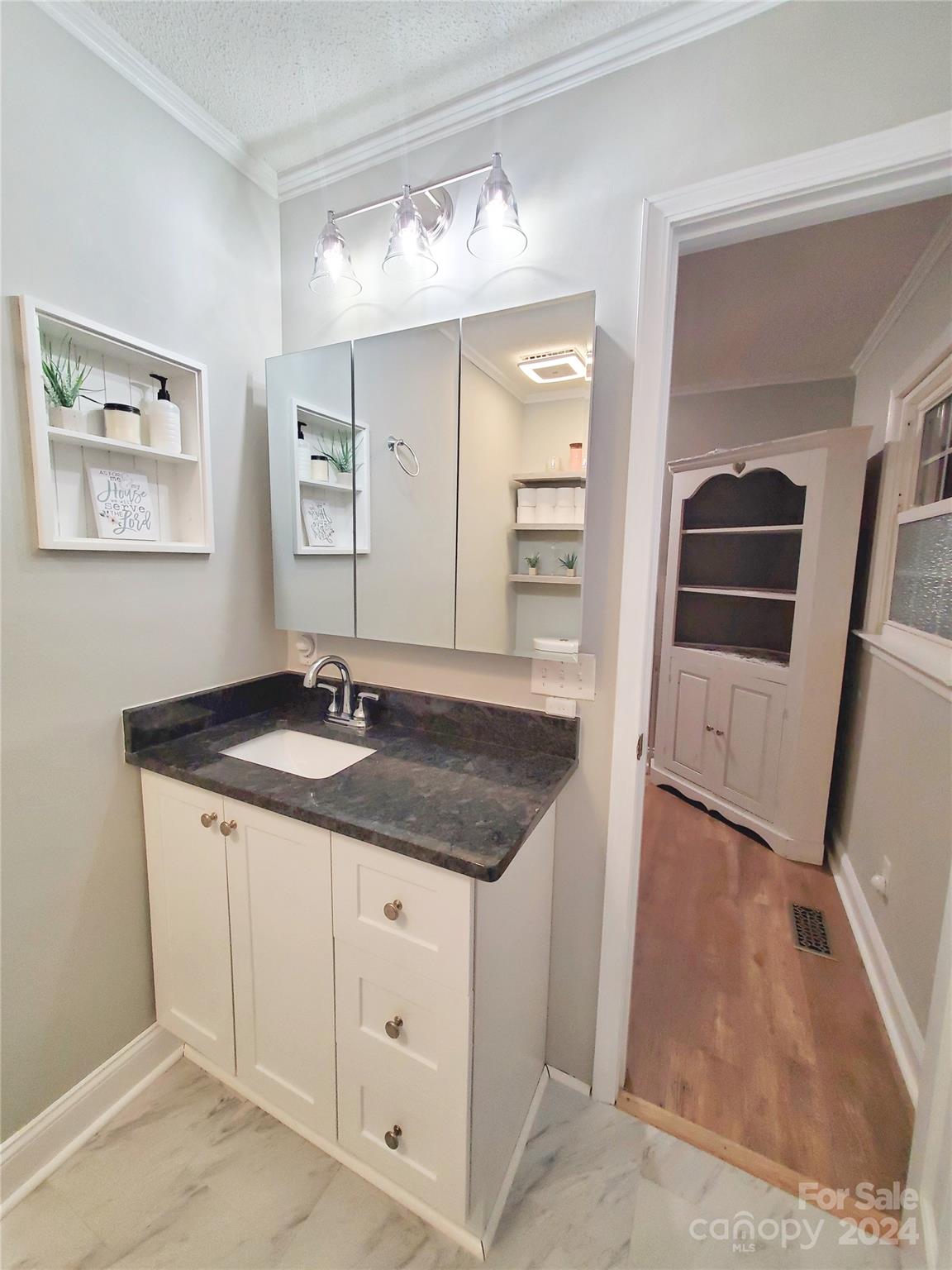 1616 Home Trail