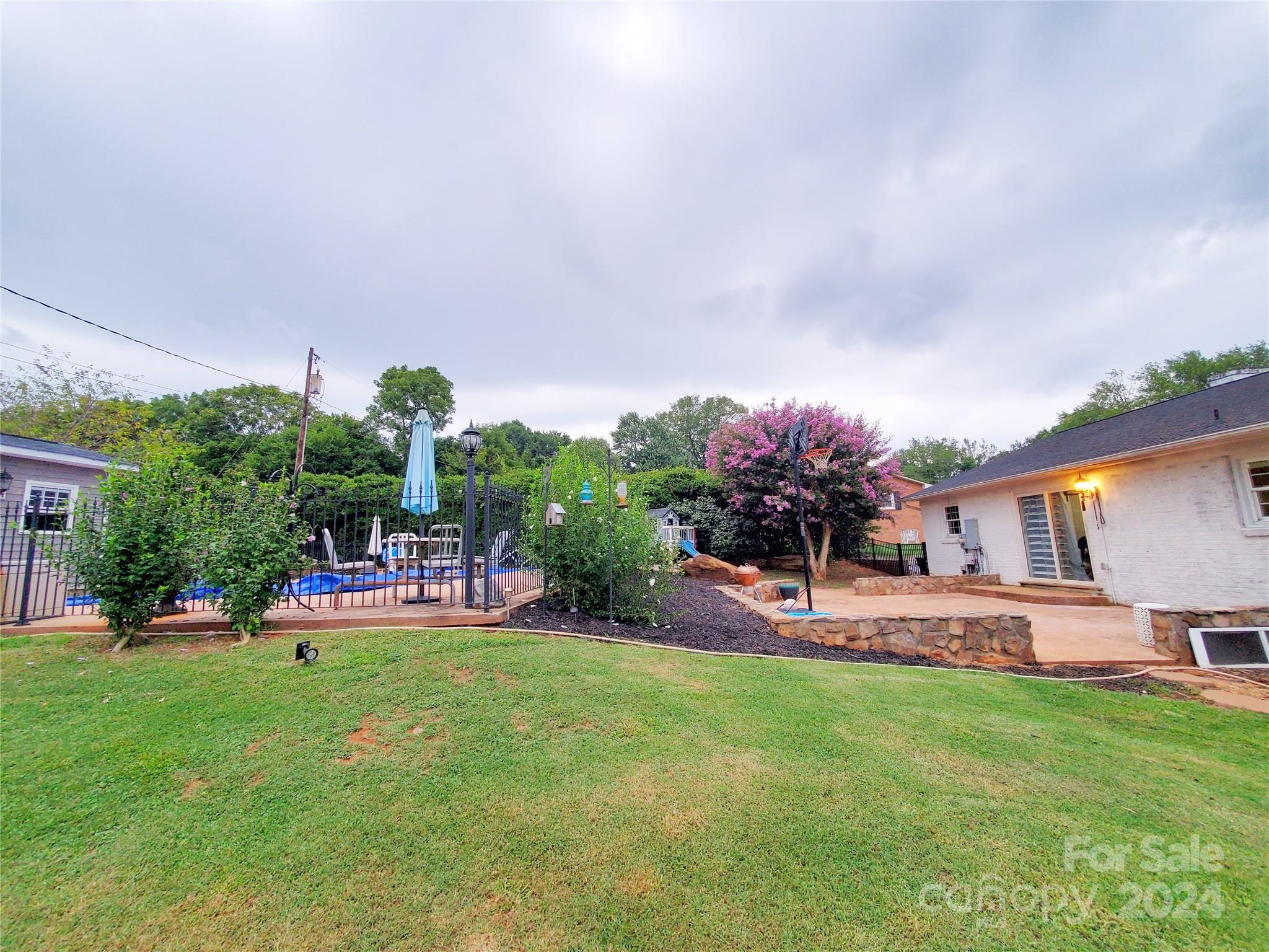 1616 Home Trail