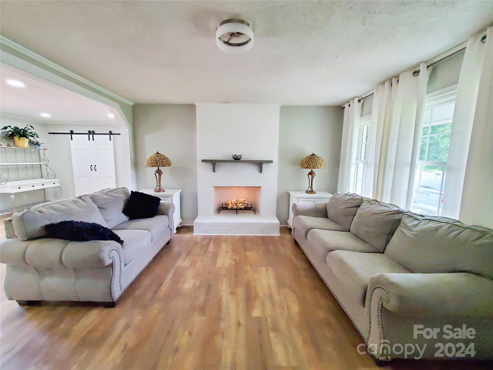1616 Home Trail