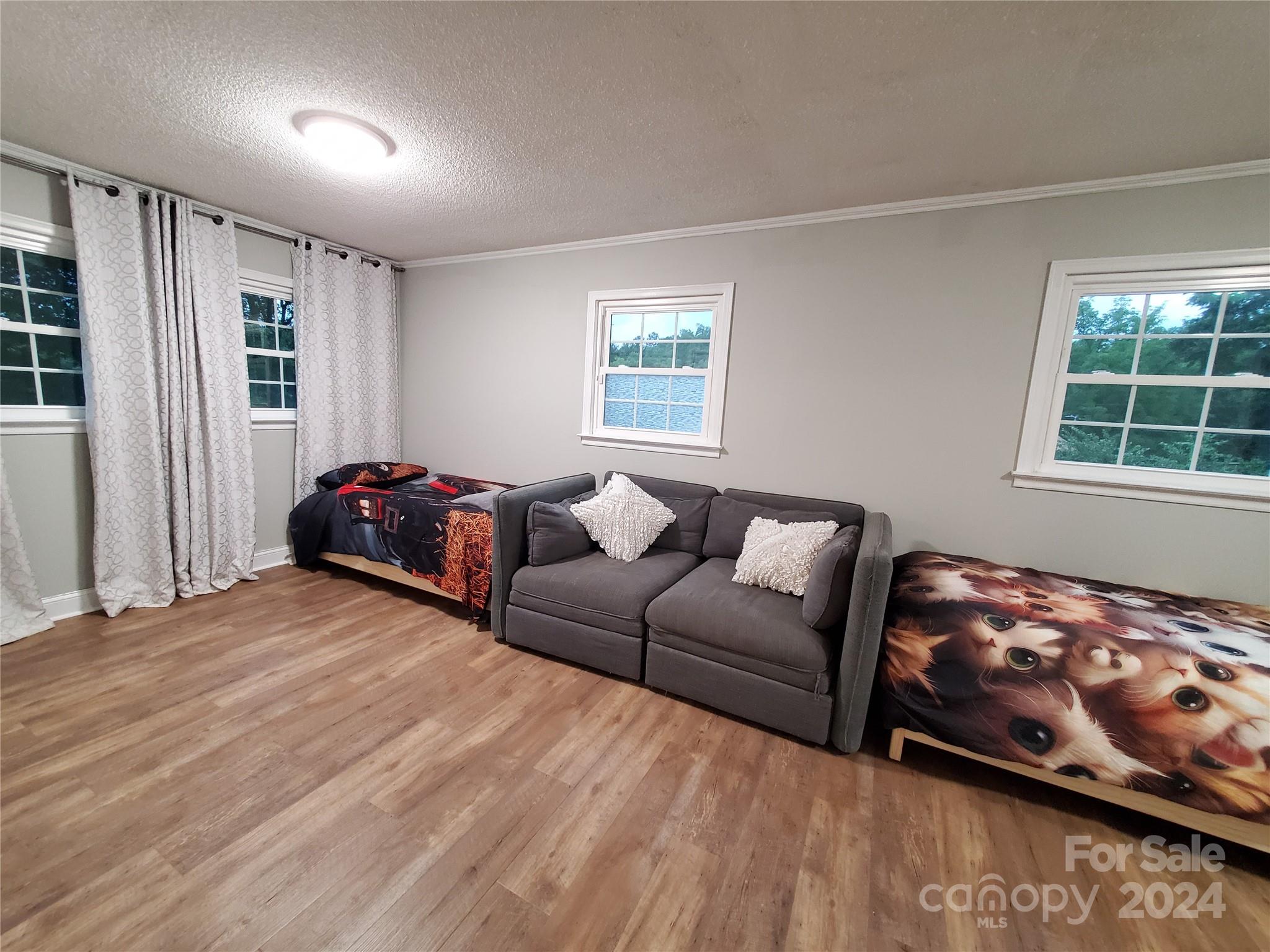 1616 Home Trail