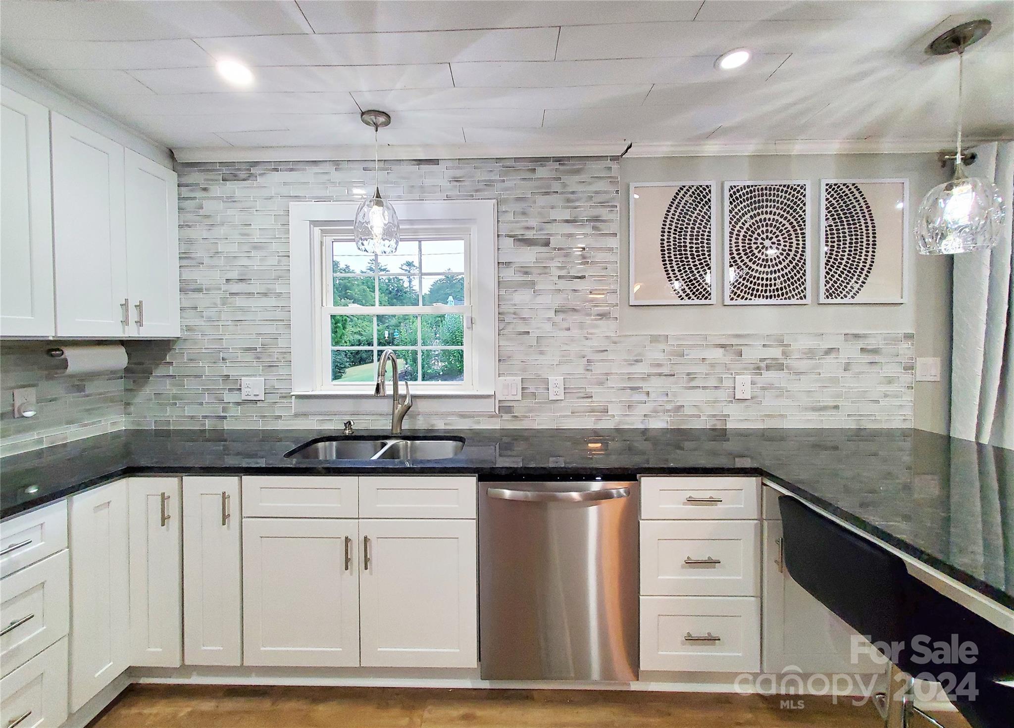 1616 Home Trail