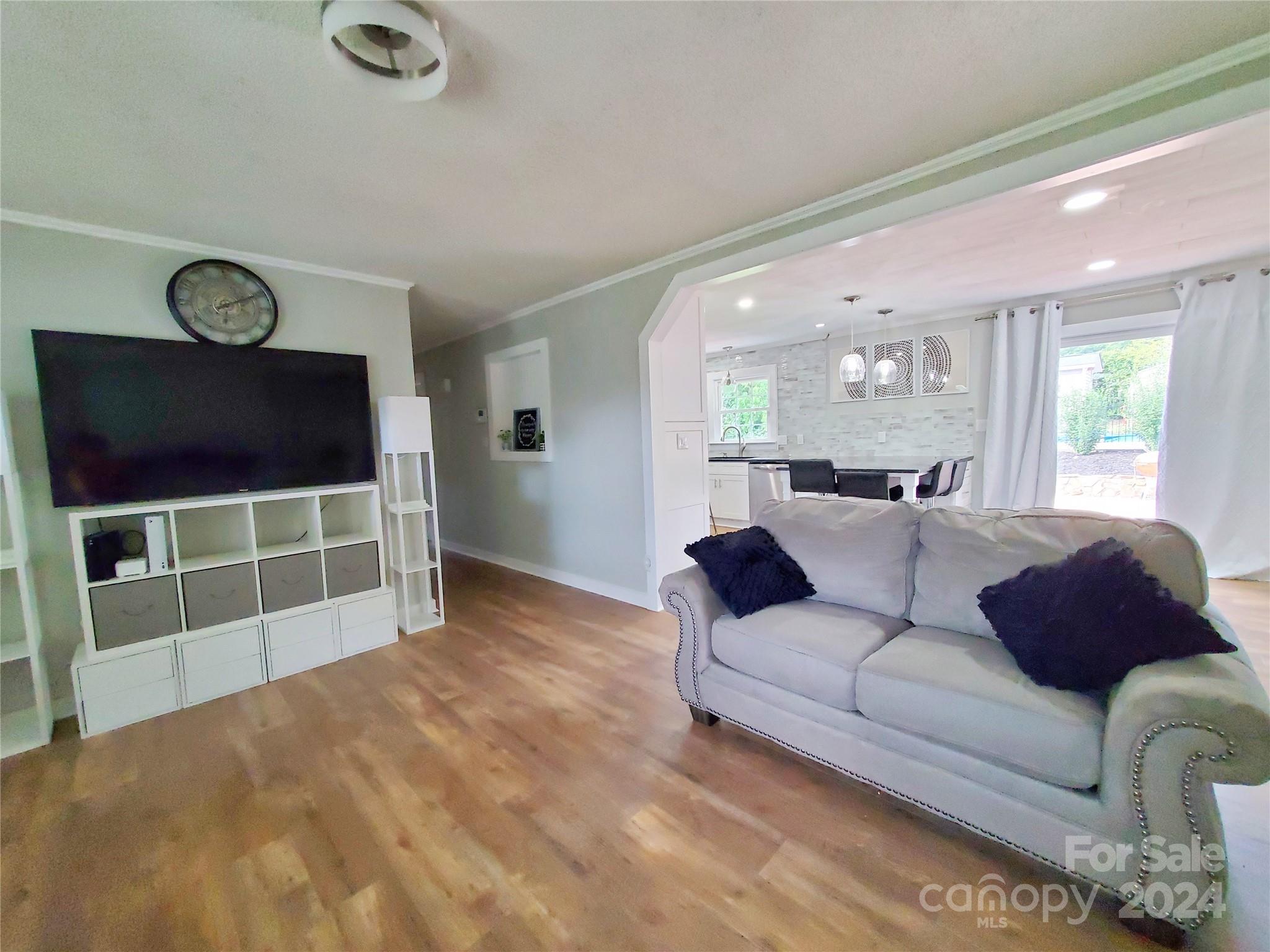 1616 Home Trail