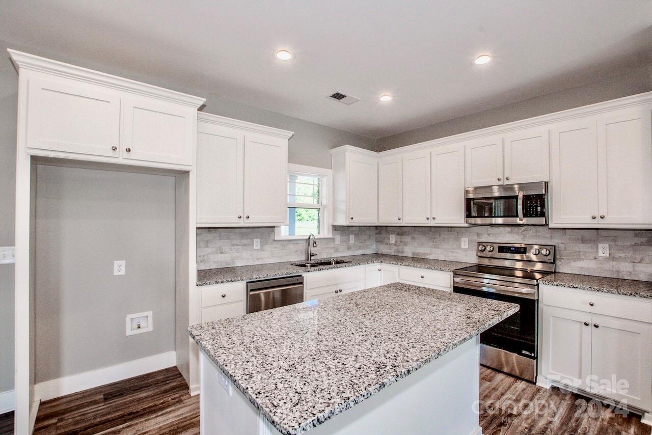 404 Longview Road
