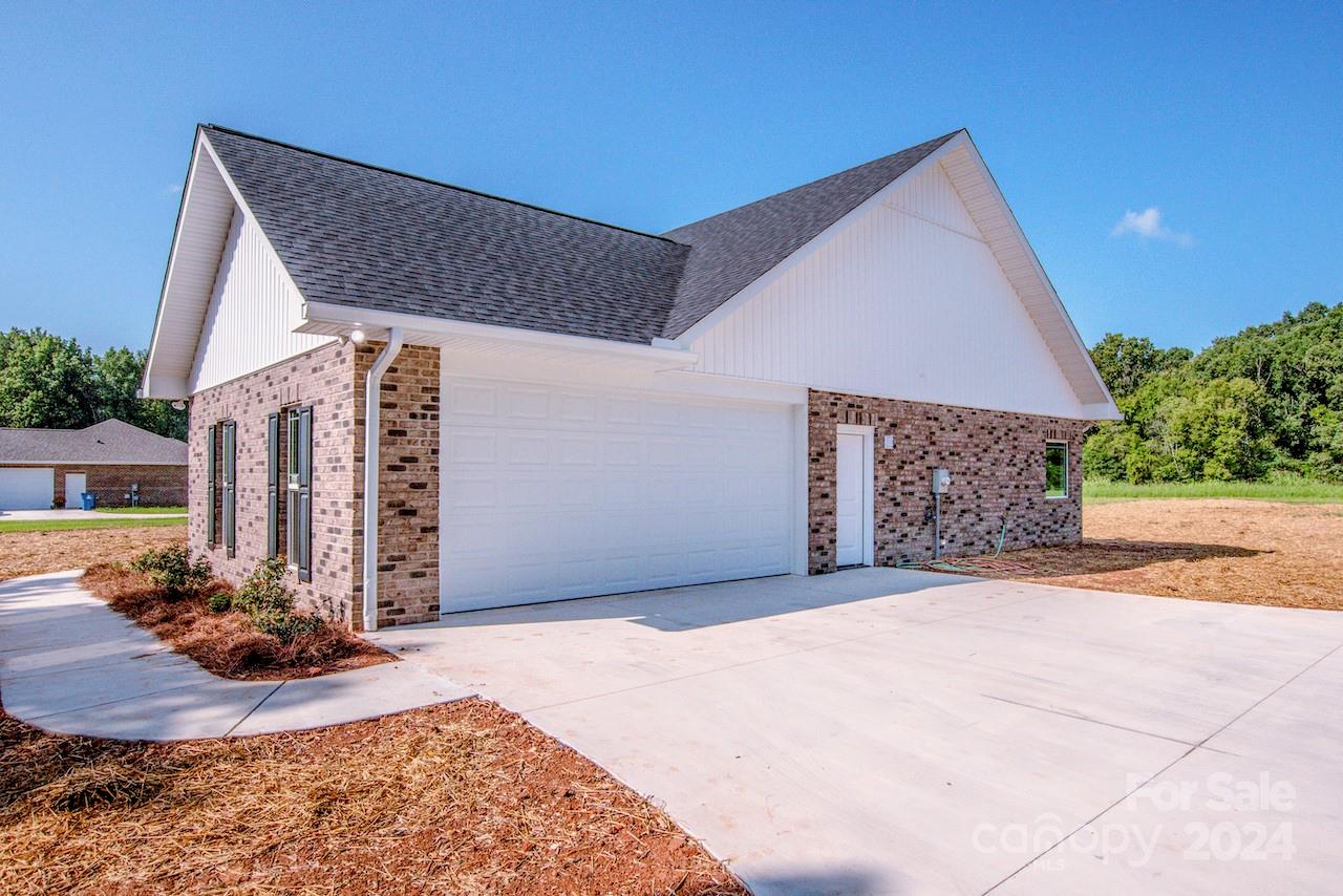 404 Longview Road