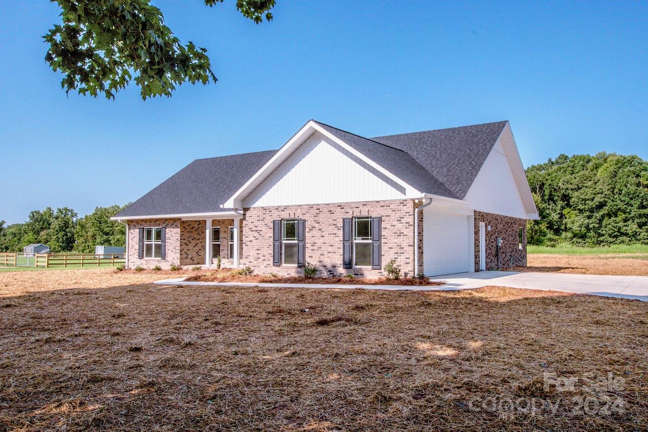 404 Longview Road