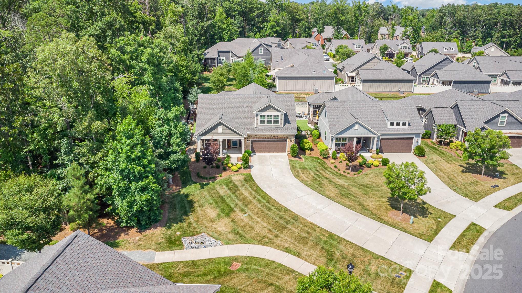 2245 Lincolnshire Lane