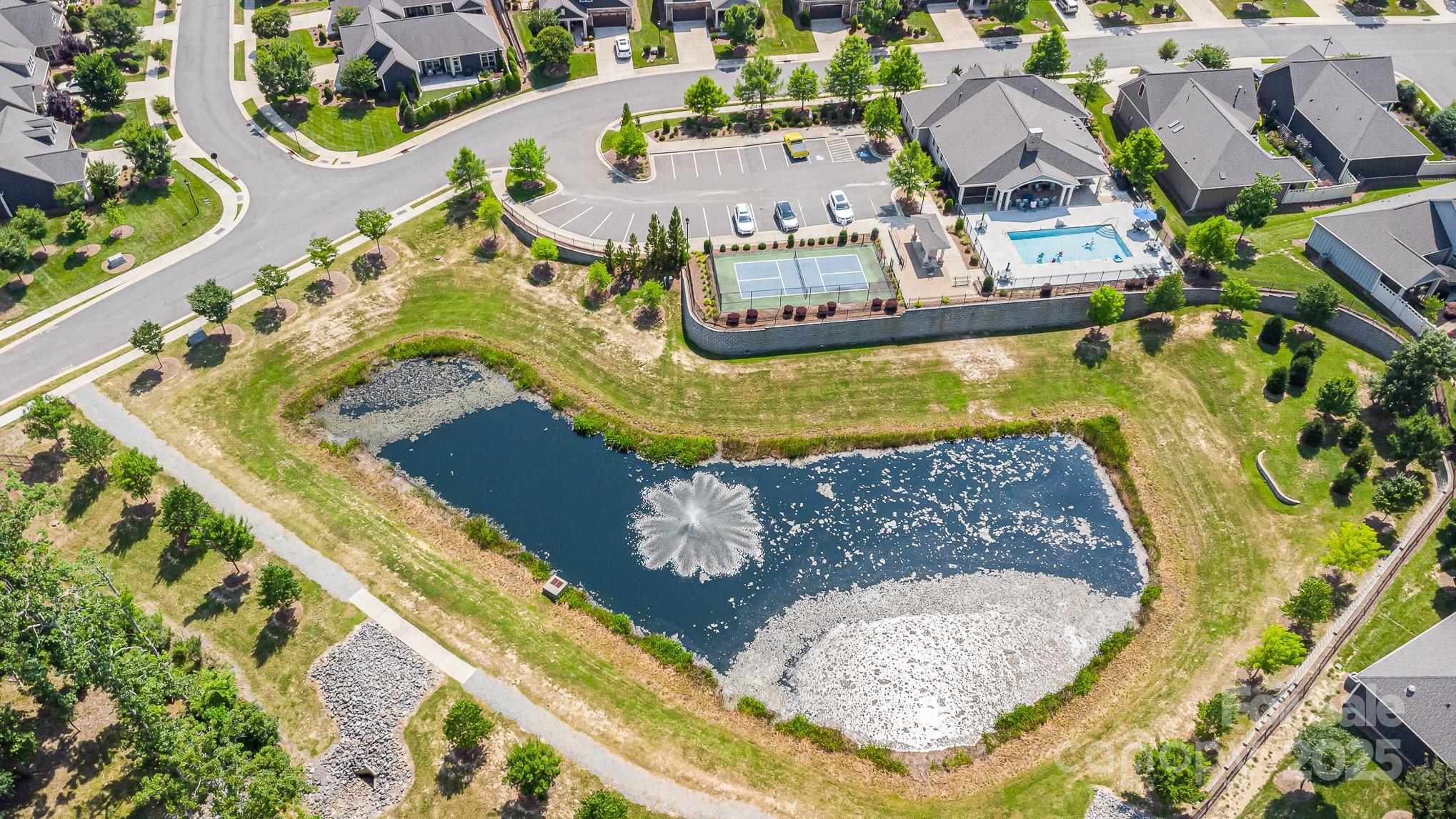 2245 Lincolnshire Lane