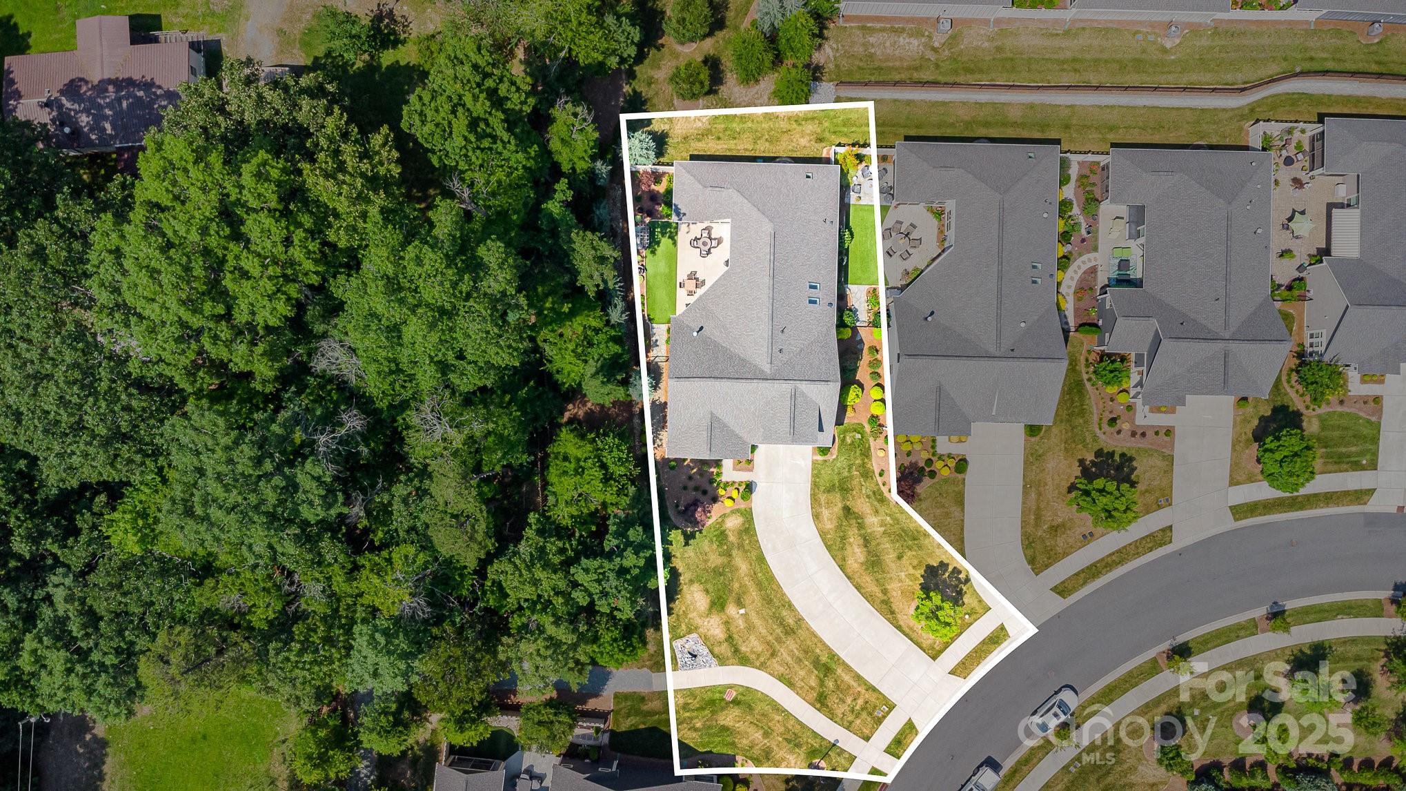 2245 Lincolnshire Lane